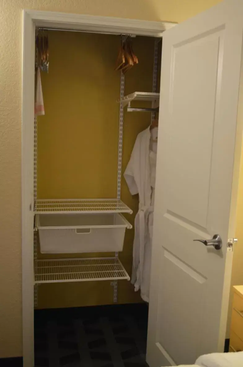 TownePlace Suites by Marriott Red Deer TownePlace Suites by Marriott Red Deer