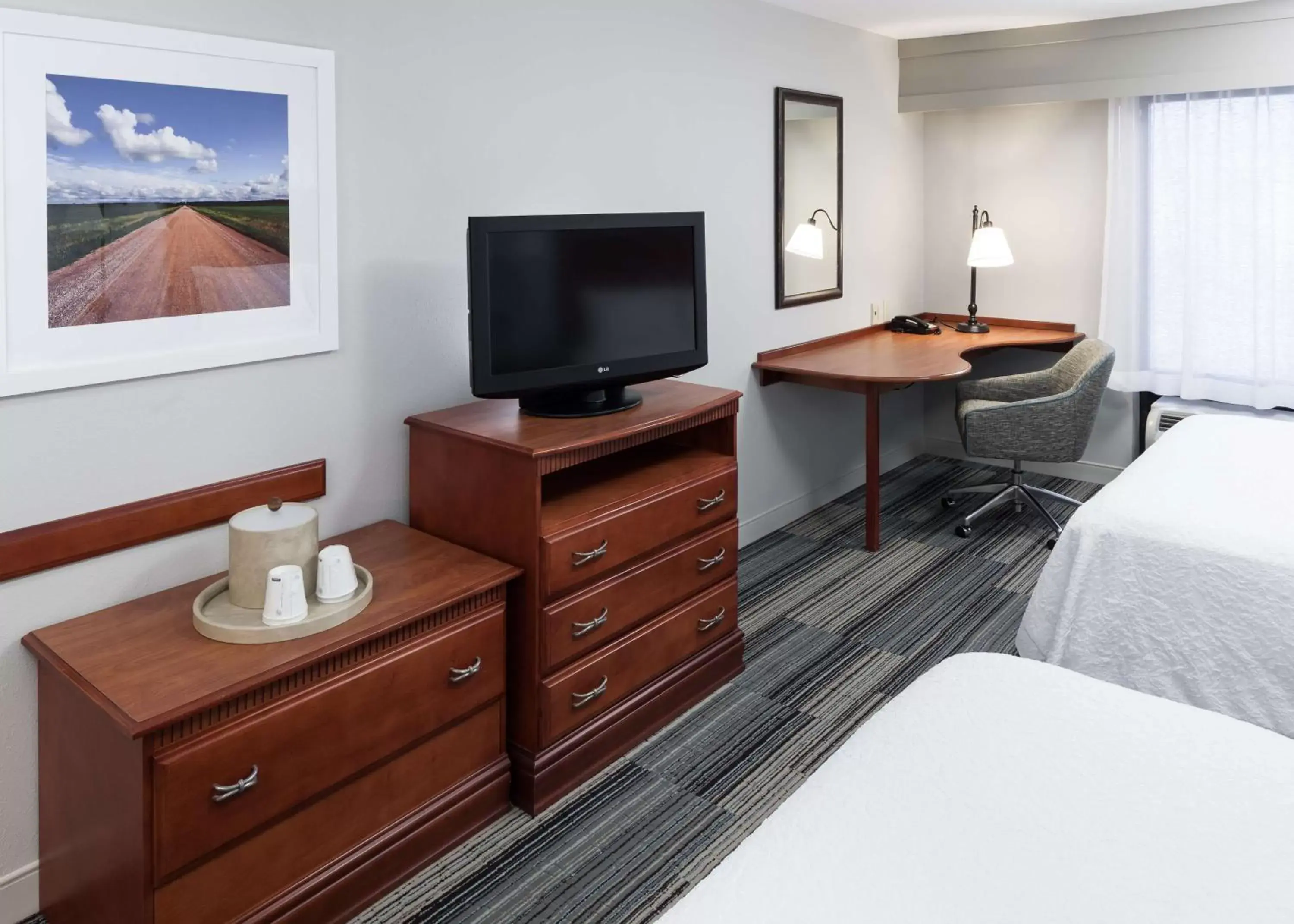 Queen Room with 2 Queen Beds - Hearing Accessible in Hampton Inn & Suites Cedar Rapids Queen Room with 2 Queen Beds - Hearing Accessible in Hampton Inn & Suites Cedar Rapids