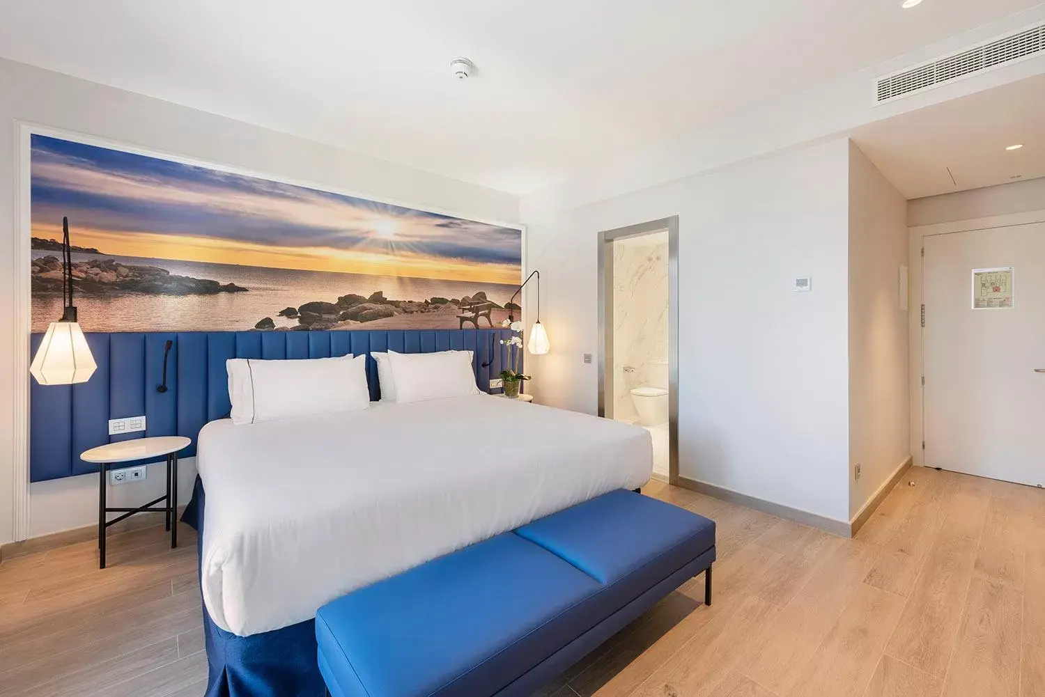 Double or Twin Room in Eurostars Mediterranea Plaza Double or Twin Room in Eurostars Mediterranea Plaza