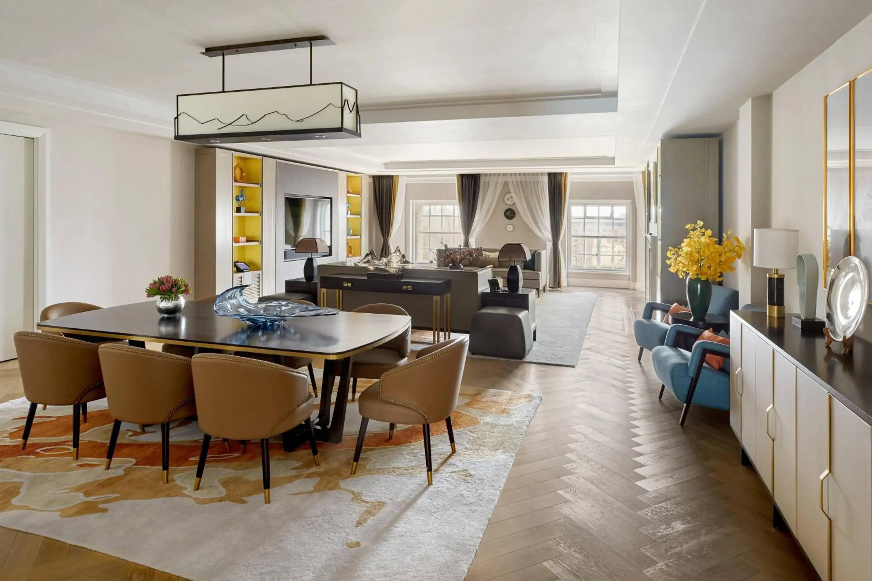 The East Tower Residence in Four Seasons Hotel London at Ten Trinity Square The East Tower Residence in Four Seasons Hotel London at Ten Trinity Square