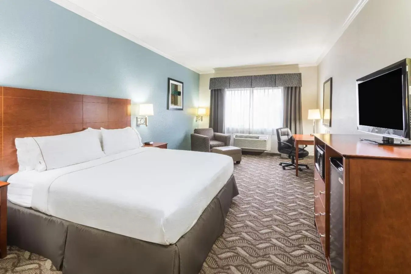 Holiday Inn Express Hotel and Suites Lake Charles by IHG Holiday Inn Express Hotel and Suites Lake Charles by IHG