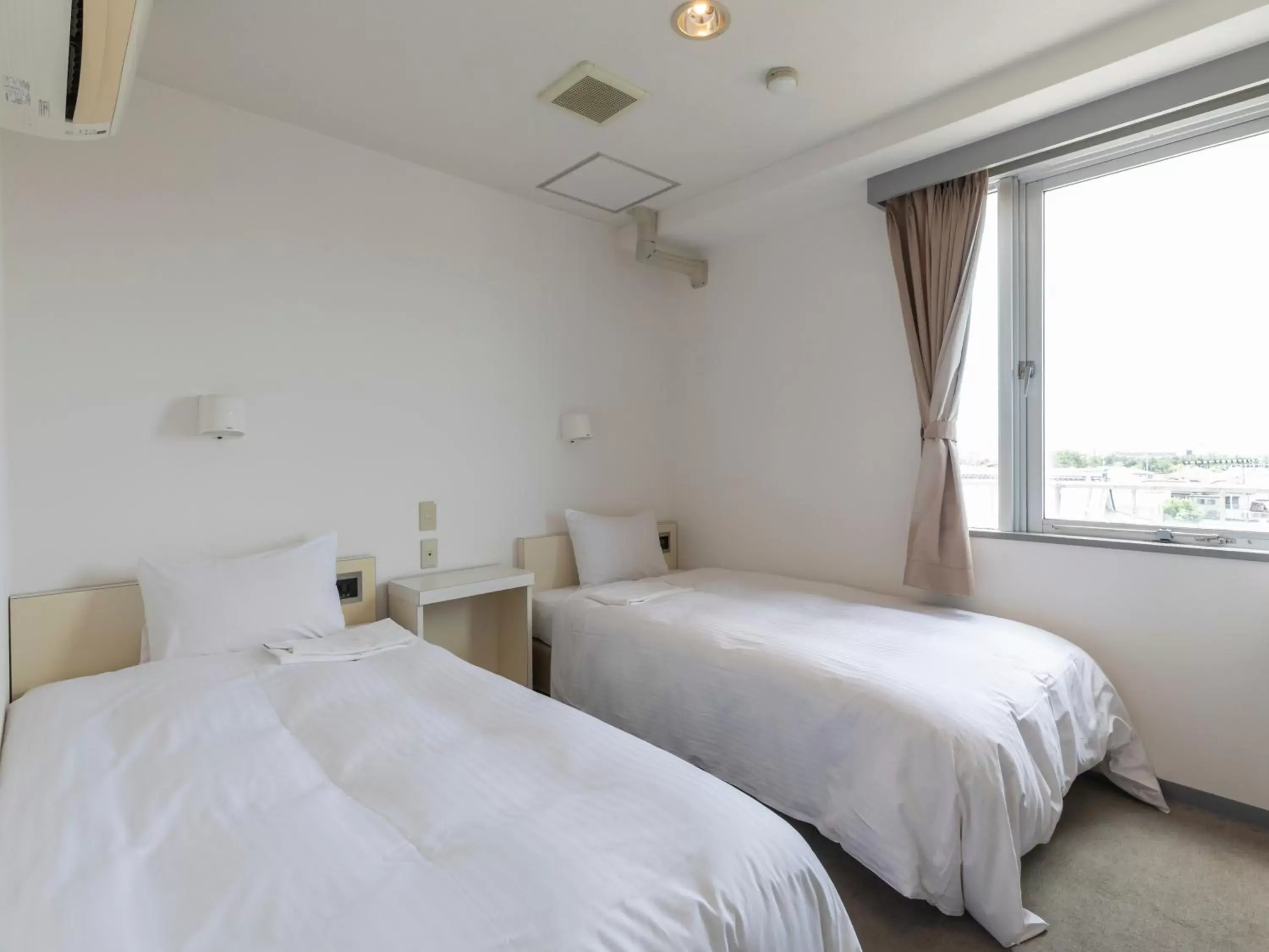 Standard Twin Room - single occupancy - Non-Smoking in Tabist Hotel Yuan Akashi Standard Twin Room - single occupancy - Non-Smoking in Tabist Hotel Yuan Akashi