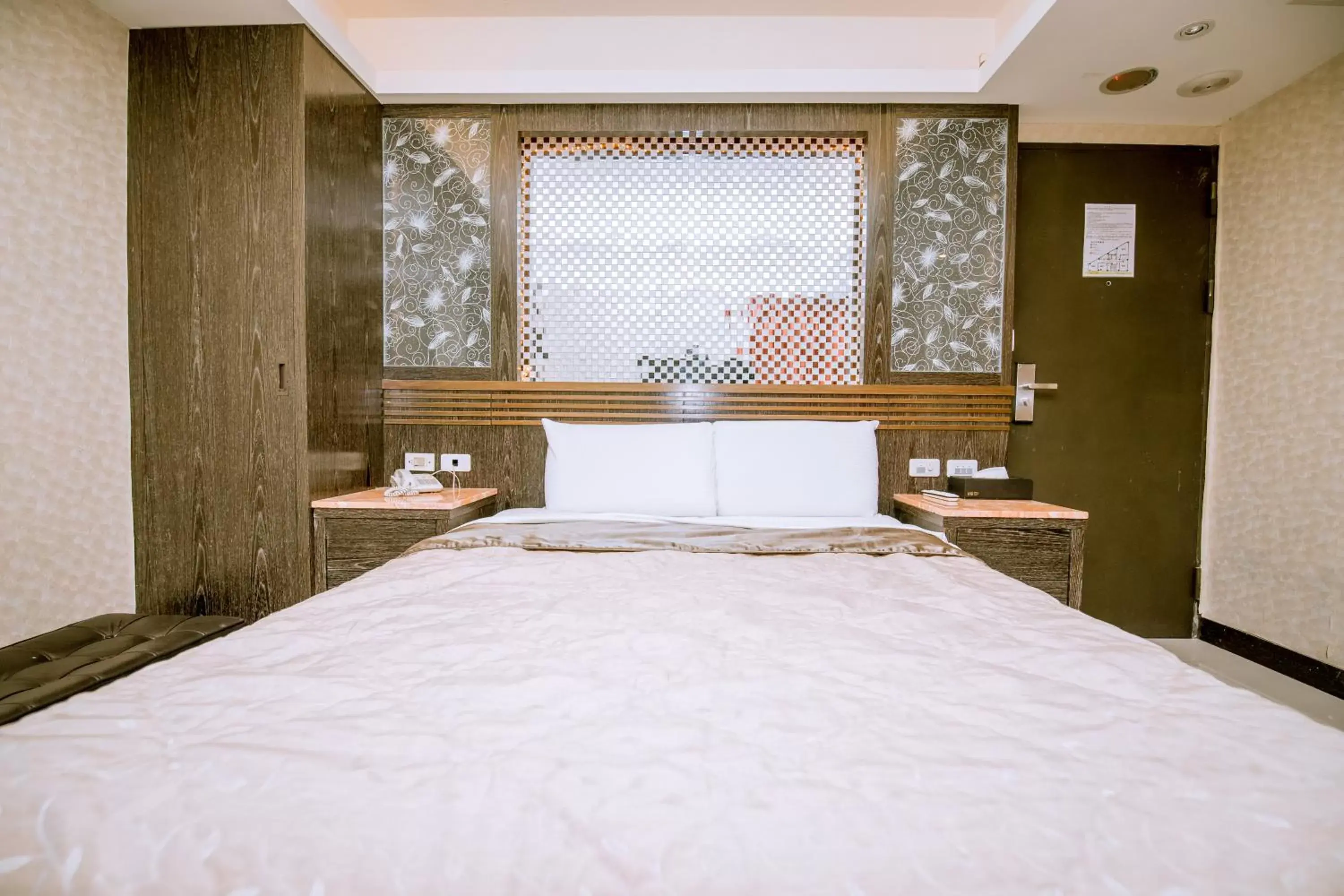Deluxe Double Room in Guide Hotel Taipei Xinyi Deluxe Double Room in Guide Hotel Taipei Xinyi