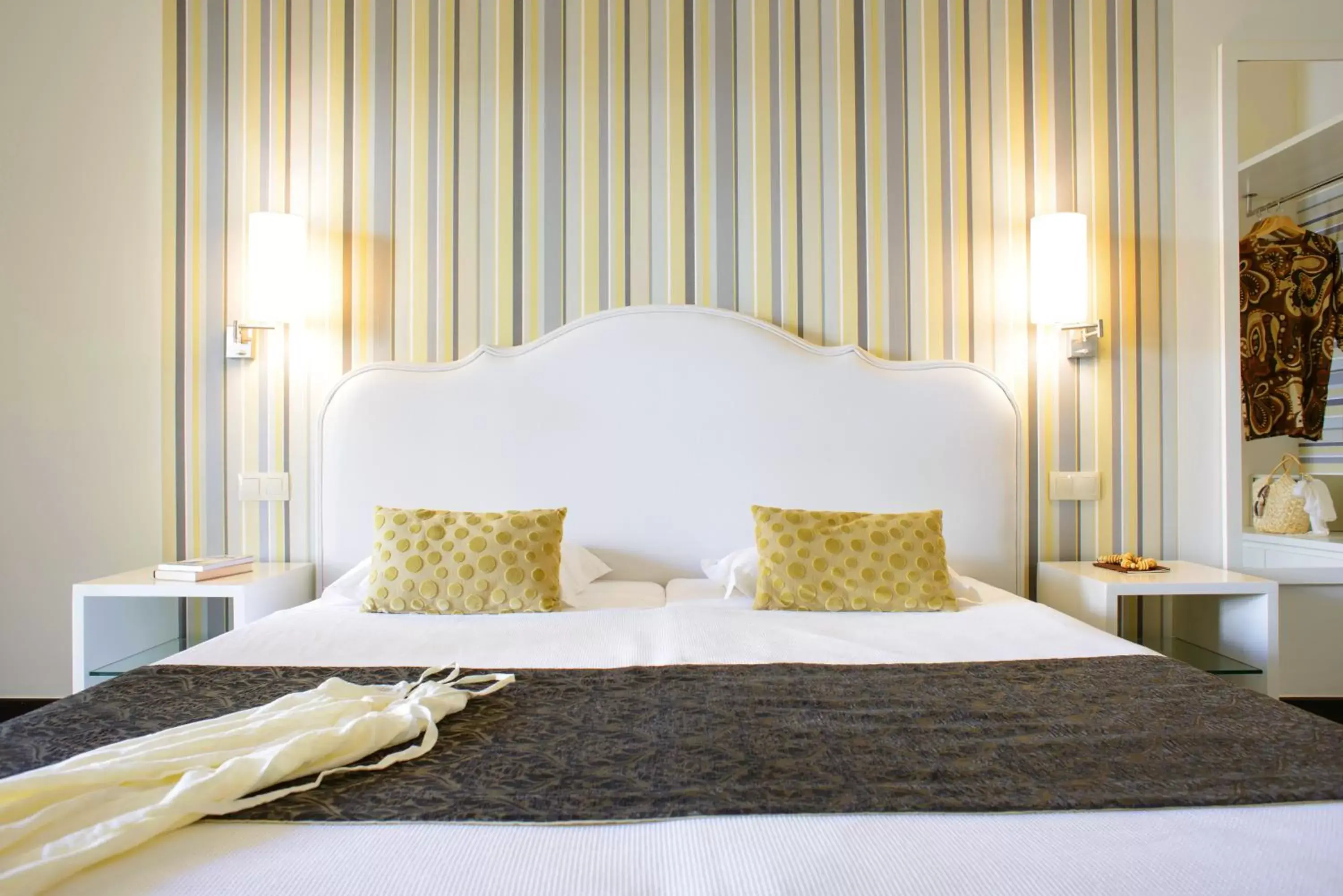 Superior Double or Twin Room with City View in Ouril Pontao Hotel Superior Double or Twin Room with City View in Ouril Pontao Hotel