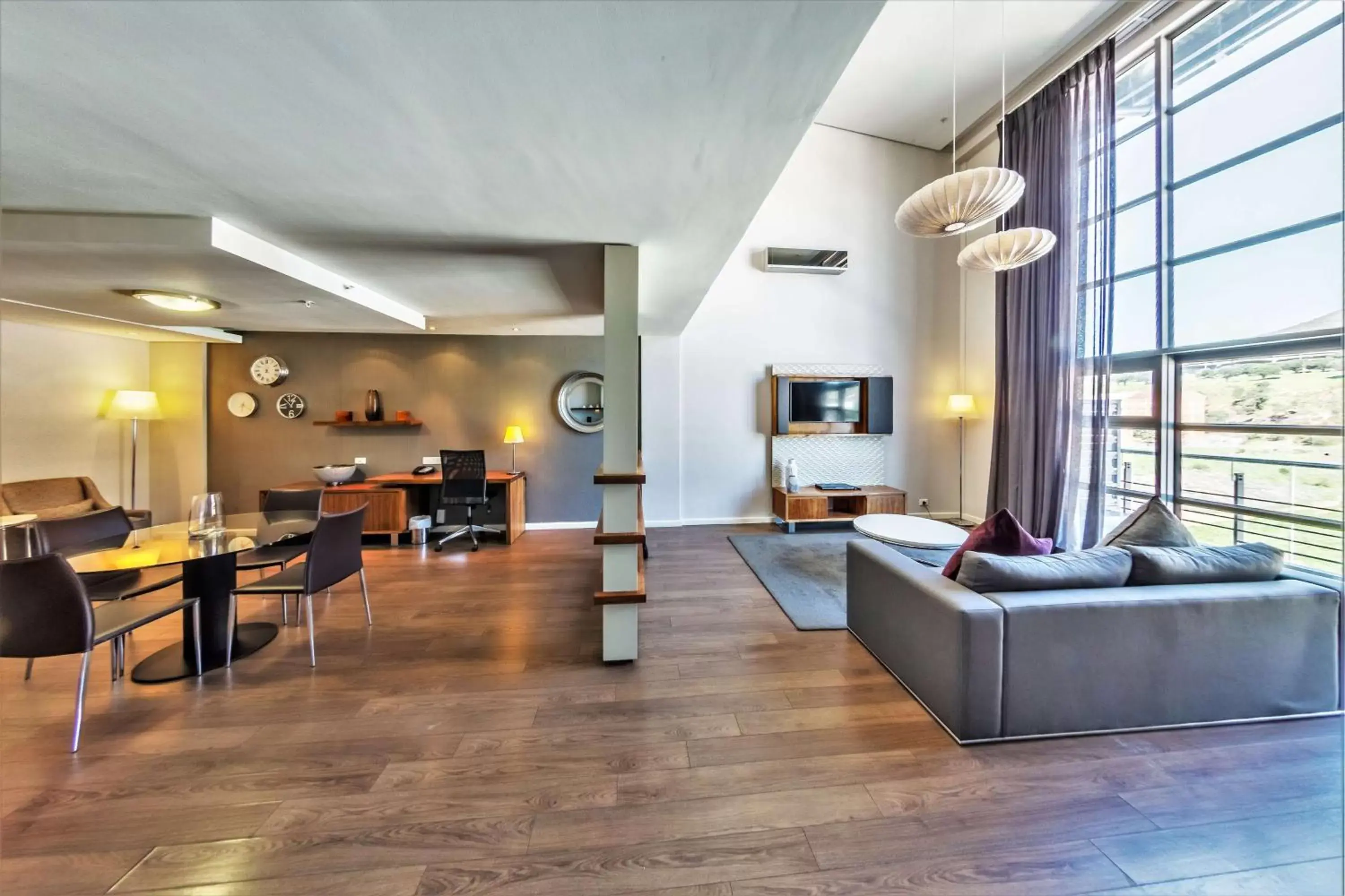 King Suite - Loft in DoubleTree by Hilton Cape Town Upper Eastside King Suite - Loft in DoubleTree by Hilton Cape Town Upper Eastside