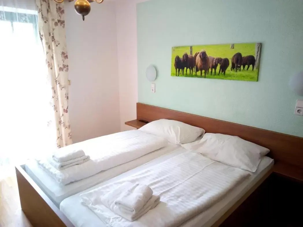 Classic Triple Room in Torrenerhof Classic Triple Room in Torrenerhof