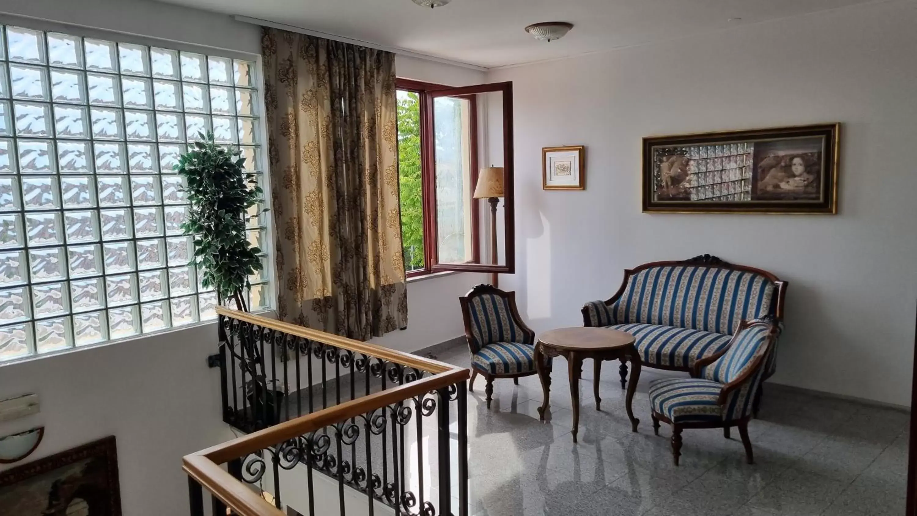 Twin Room with Terrace in Laura Rooms Twin Room with Terrace in Laura Rooms