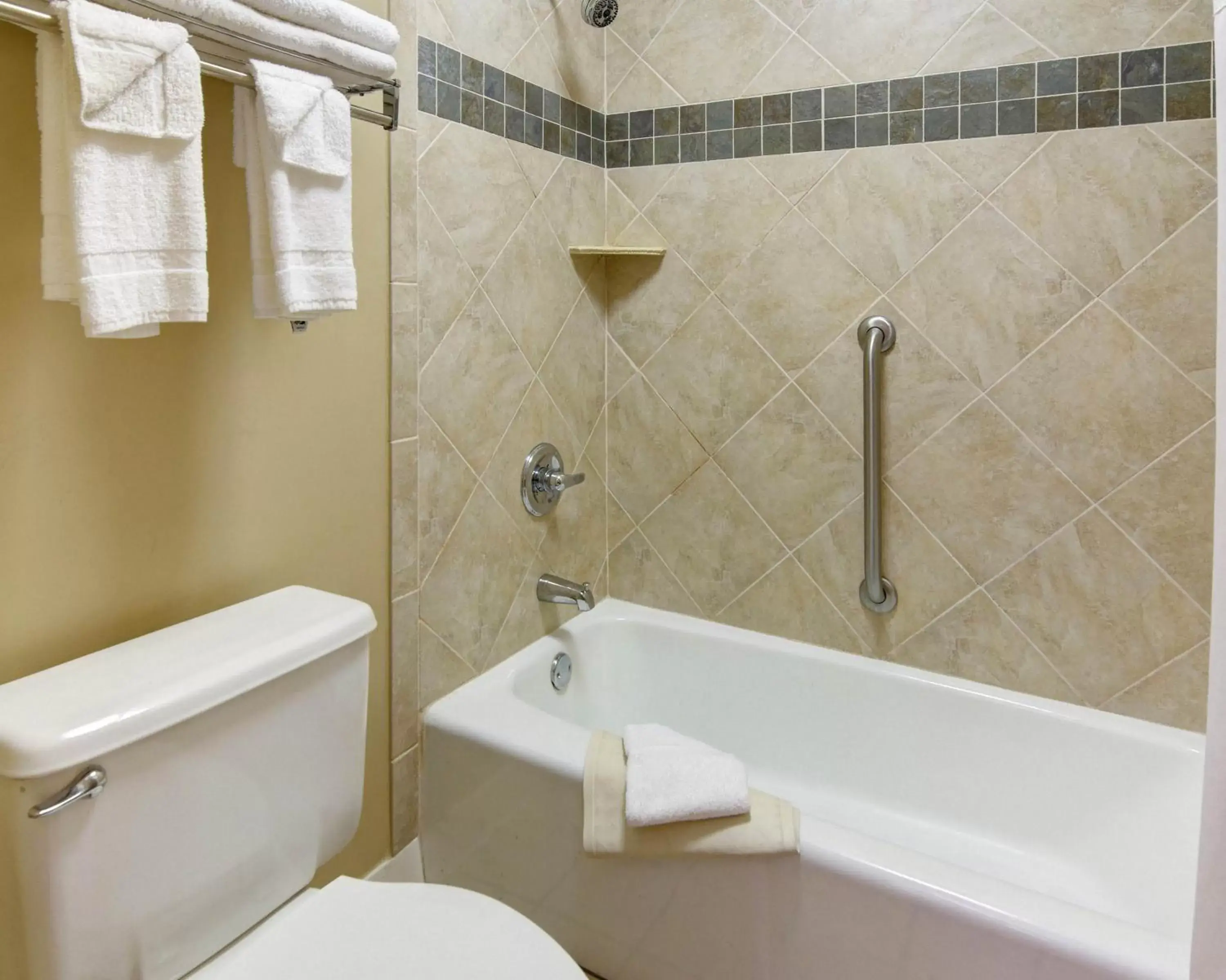 King Room - Non-Smoking in Quality Inn Moss Point - Pascagoula King Room - Non-Smoking in Quality Inn Moss Point - Pascagoula