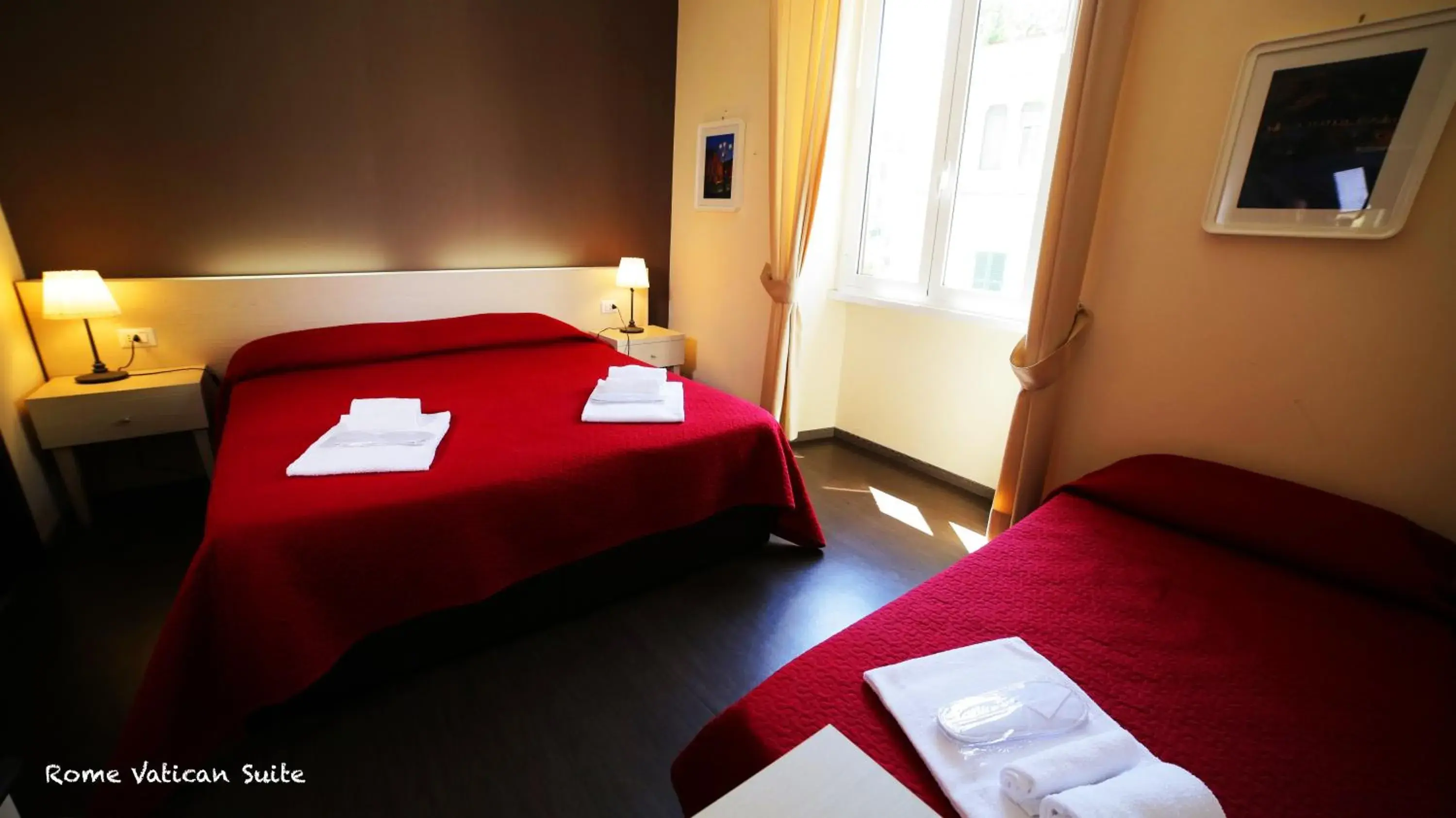 Triple Room in Rome Vatican Suite Triple Room in Rome Vatican Suite