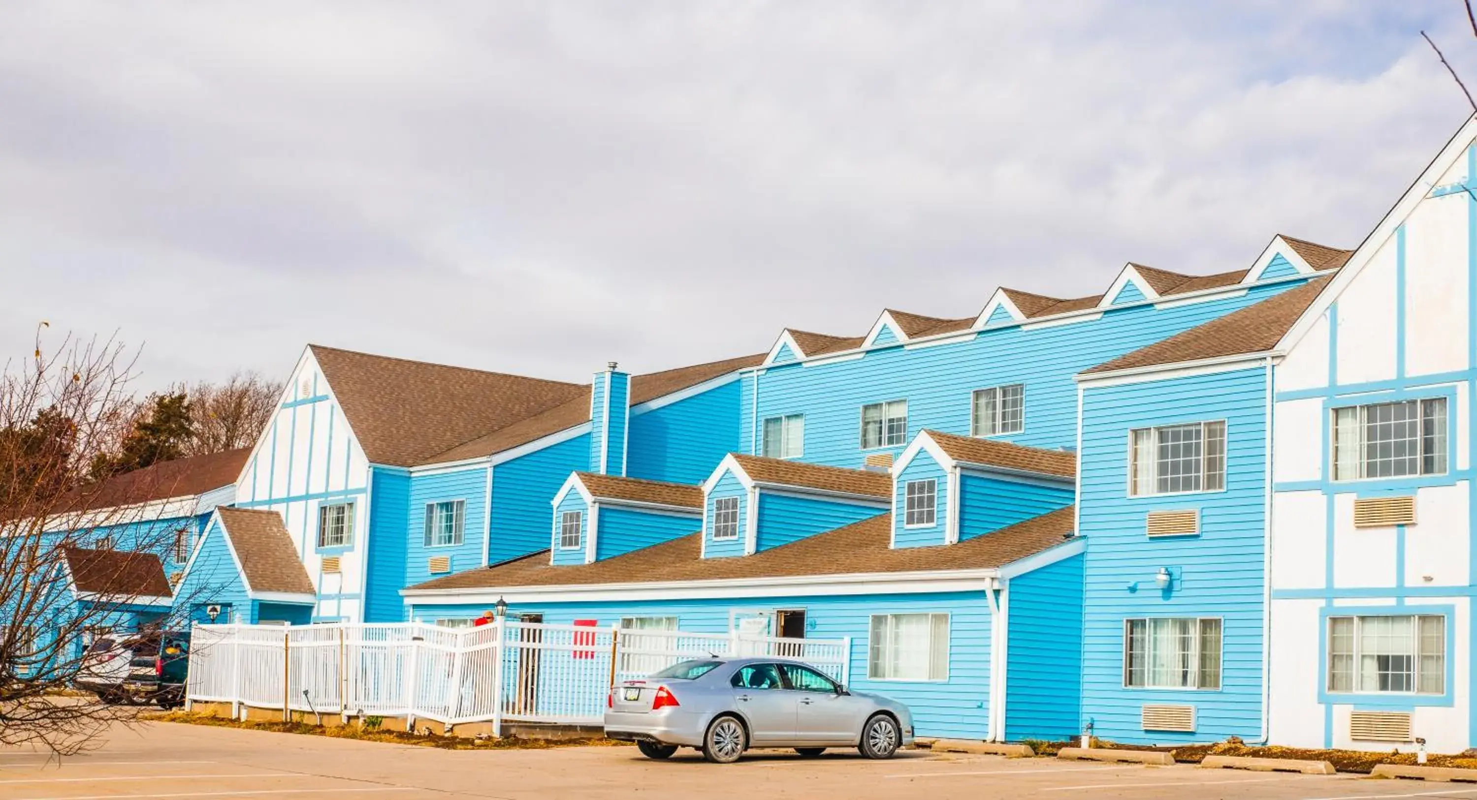 Property Building in Cozy House Inn by Marifah Property Building in Cozy House Inn by Marifah