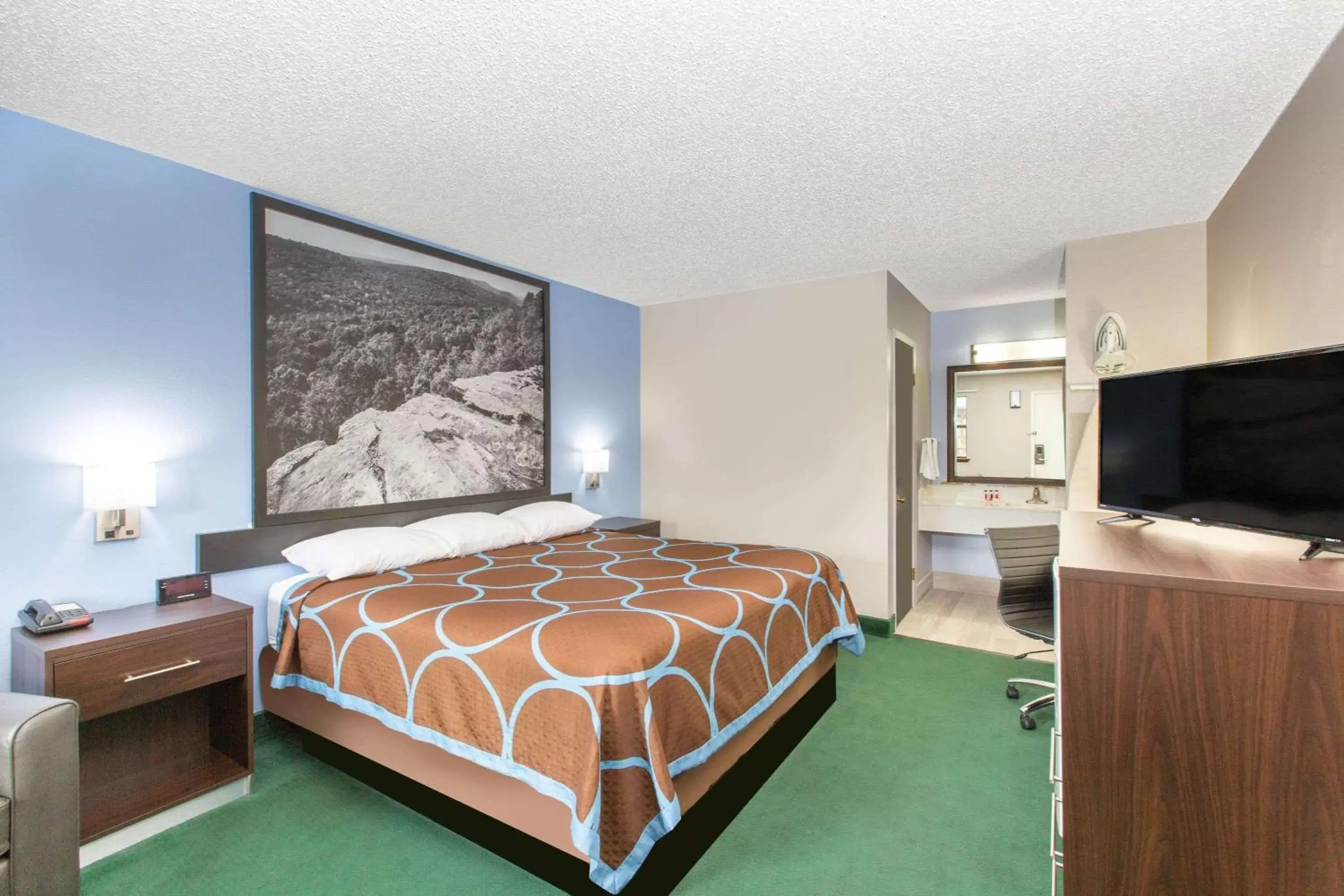 King Room - Mobility Access/Non-Smoking in Super 8 by Wyndham Malvern King Room - Mobility Access/Non-Smoking in Super 8 by Wyndham Malvern