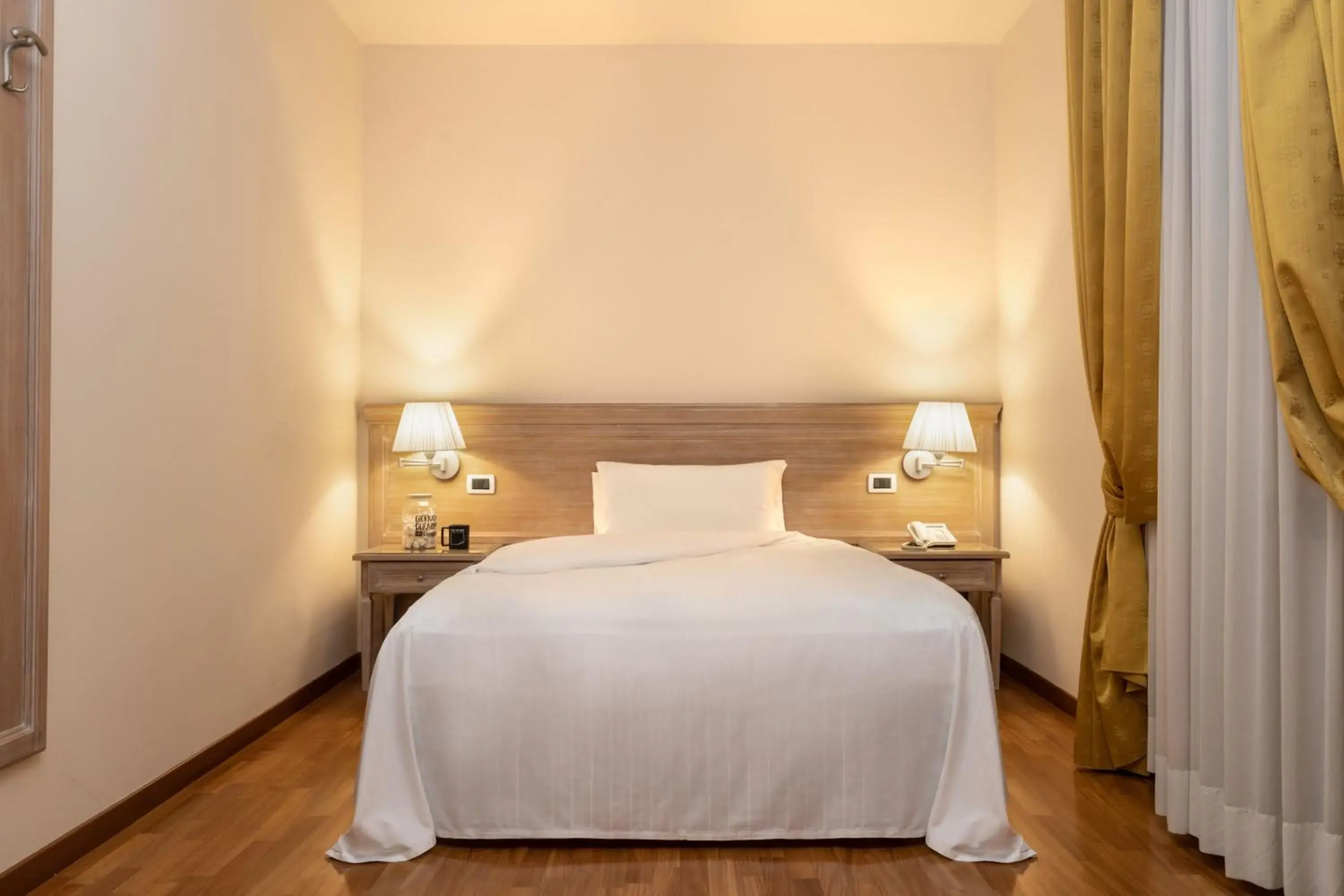 Large Single Room in Hotel Alle Acque Large Single Room in Hotel Alle Acque