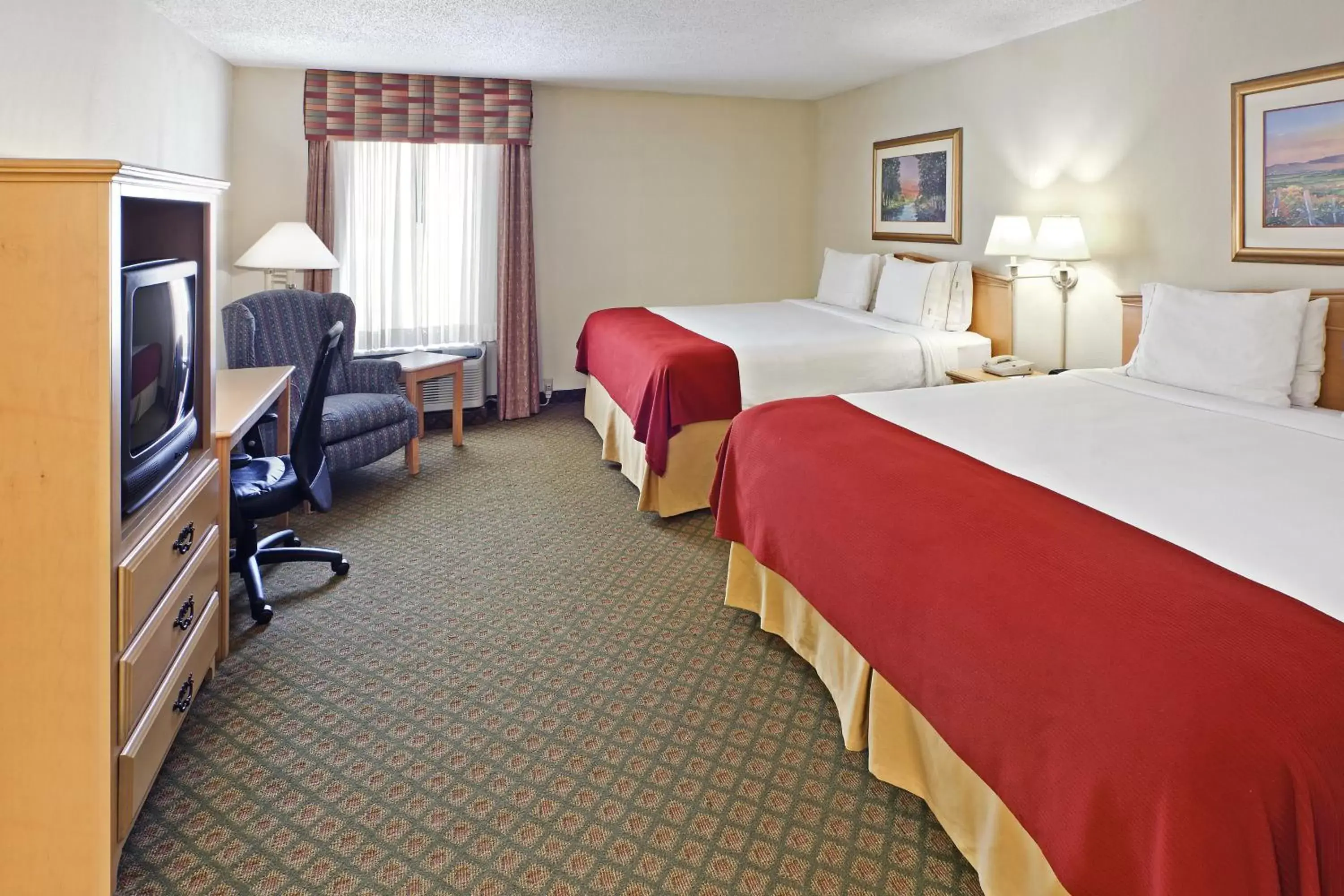 Holiday Inn Express & Suites Fayetteville University of Arkansas Area by IHG Holiday Inn Express & Suites Fayetteville University of Arkansas Area by IHG