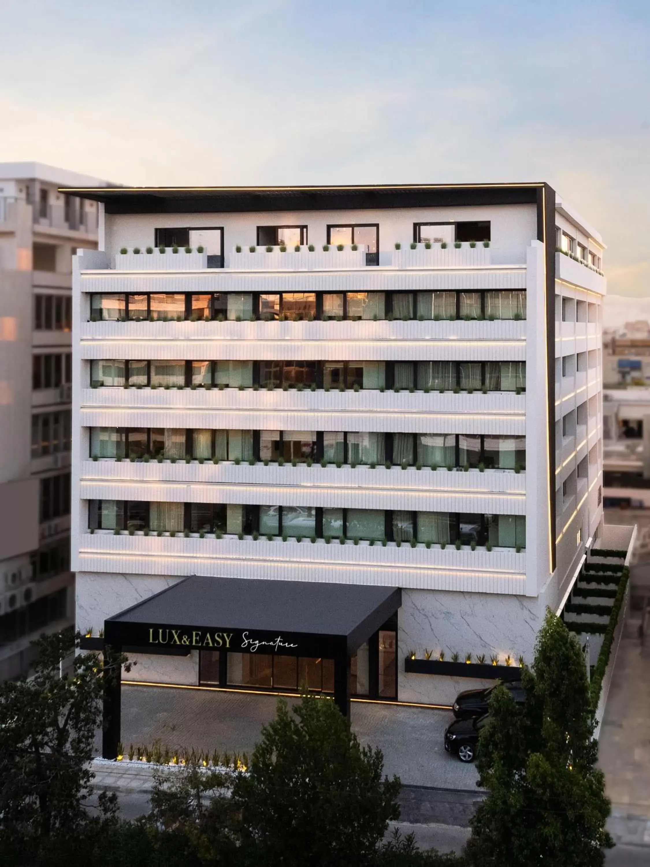 Property Building in LUX&EASY Signature Syngrou 234 Property Building in LUX&EASY Signature Syngrou 234