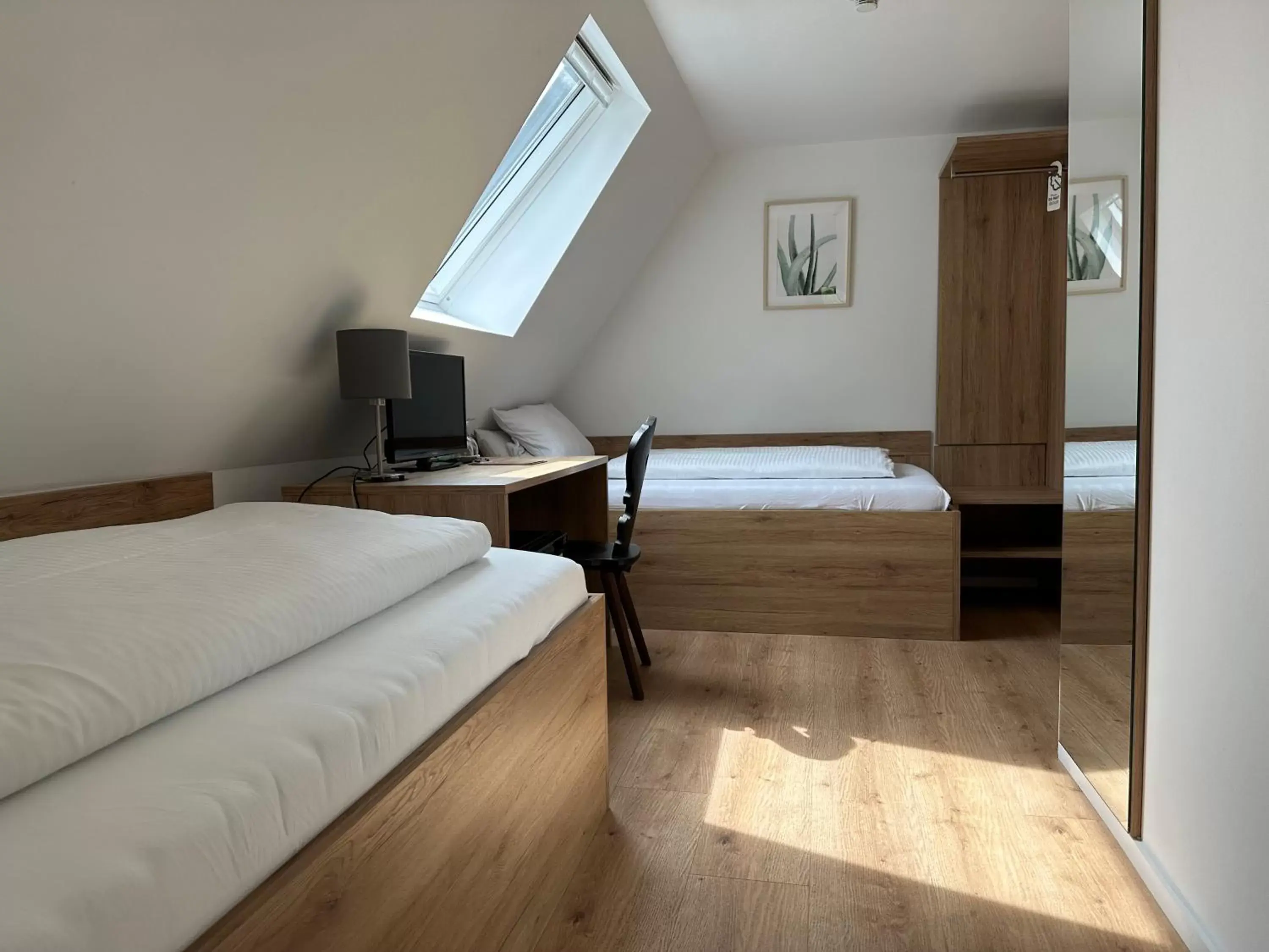 Twin Room - single occupancy in Waldhotel Eichenhof Twin Room - single occupancy in Waldhotel Eichenhof
