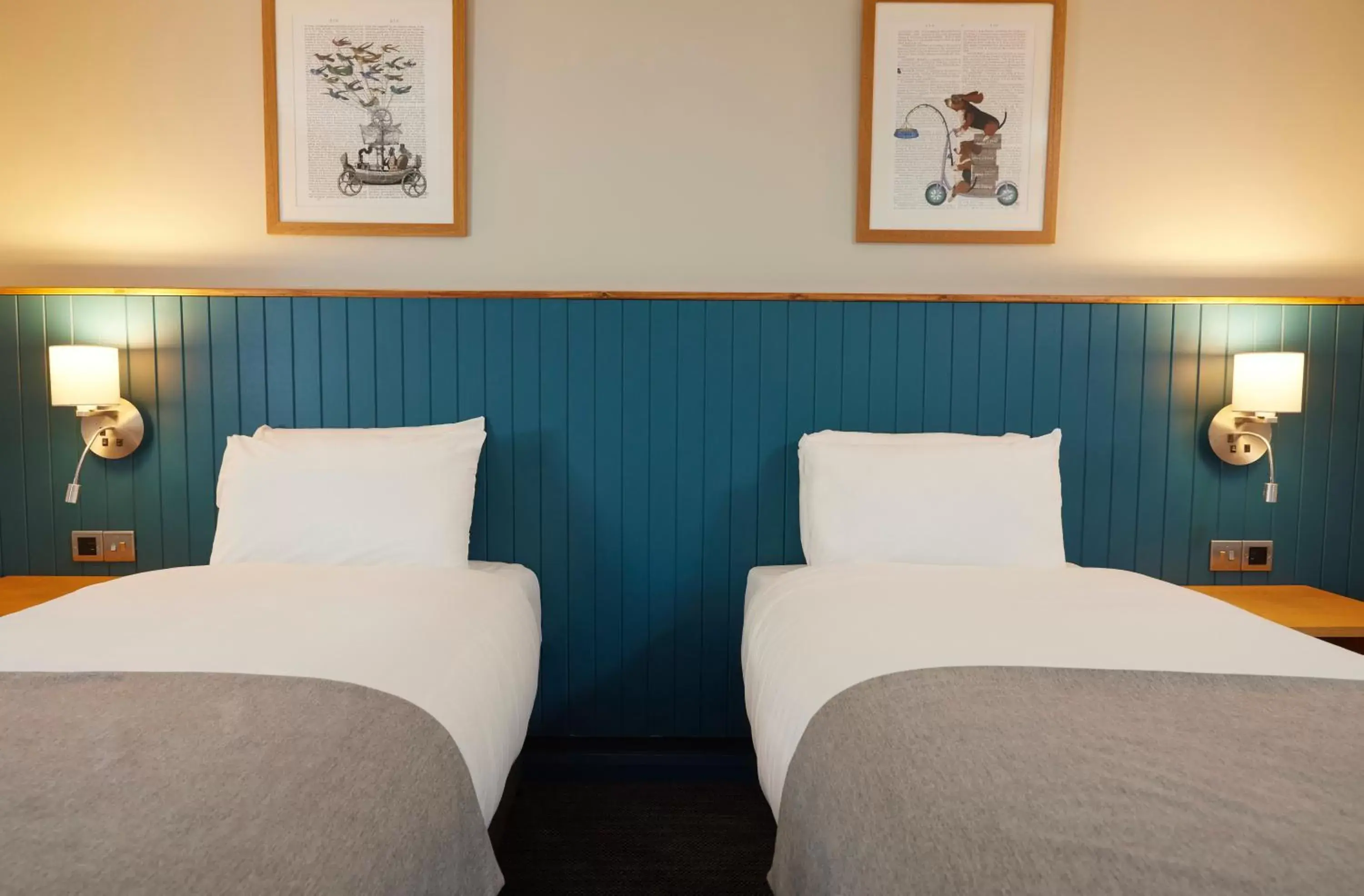 Standard Twin Room in Holmfield Arms by Greene King Inns Standard Twin Room in Holmfield Arms by Greene King Inns