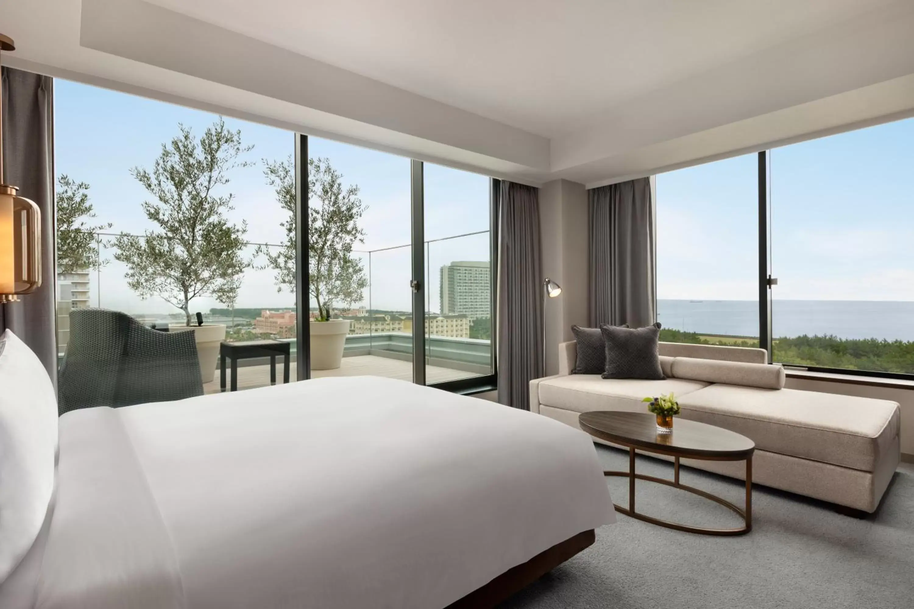 Deluxe King Room with One King Bed and Terrace - single occupancy in Hyatt Regency Tokyo Bay Deluxe King Room with One King Bed and Terrace - single occupancy in Hyatt Regency Tokyo Bay