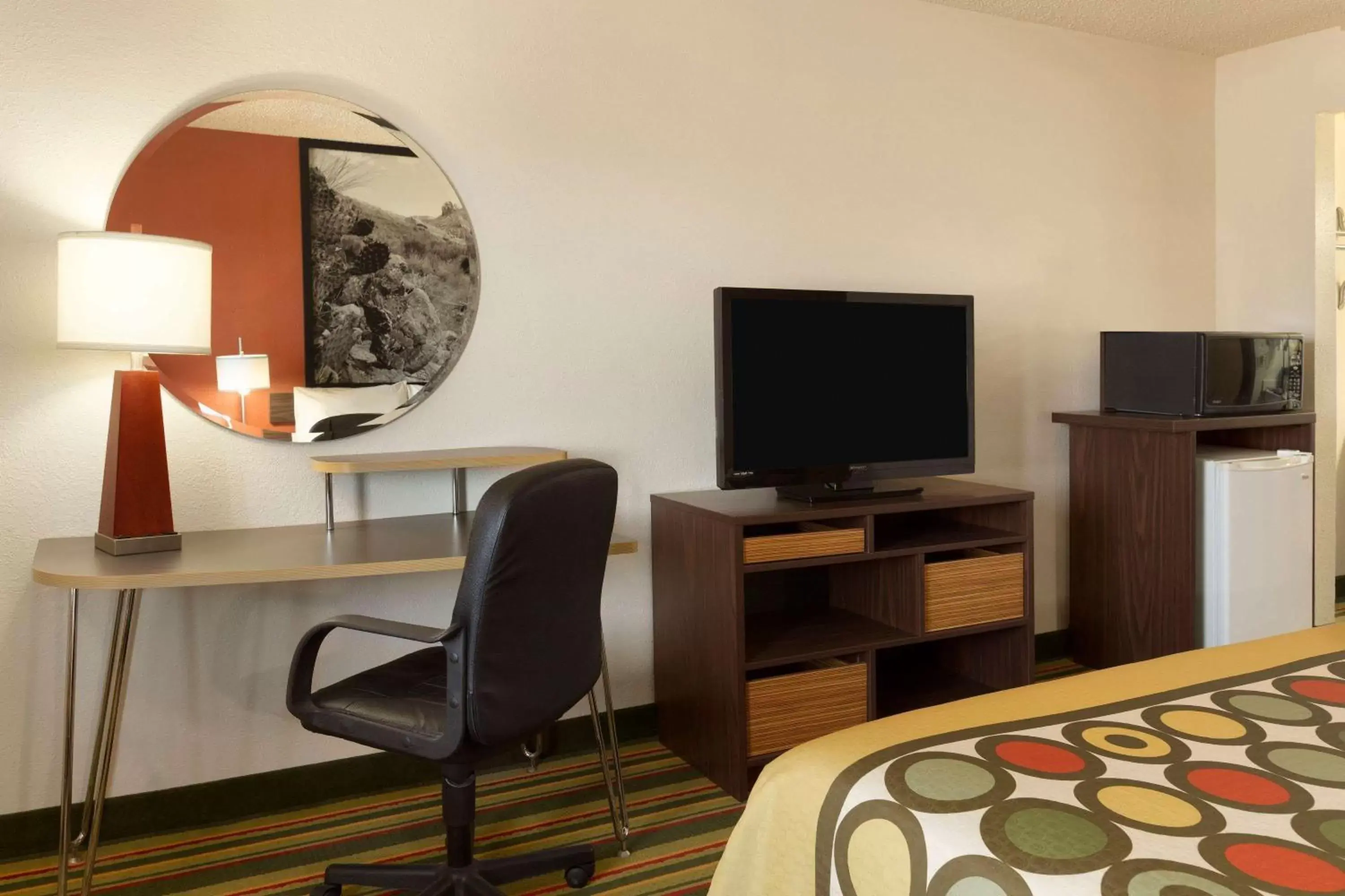 King Room - Non-Smoking in Super 8 by Wyndham Woodward King Room - Non-Smoking in Super 8 by Wyndham Woodward