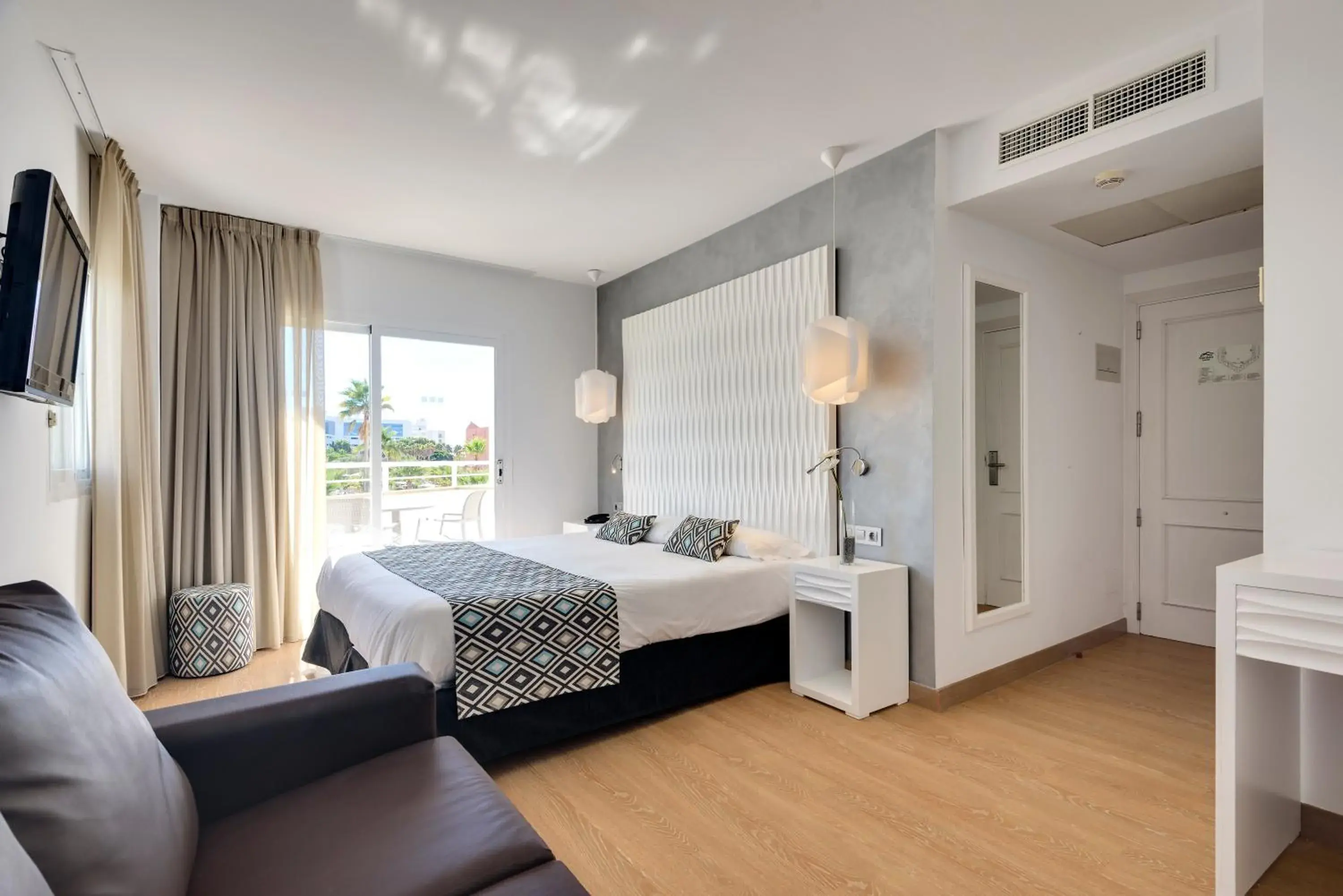 Superior Double Room in Cala Millor Garden Hotel - Adults Only Superior Double Room in Cala Millor Garden Hotel - Adults Only