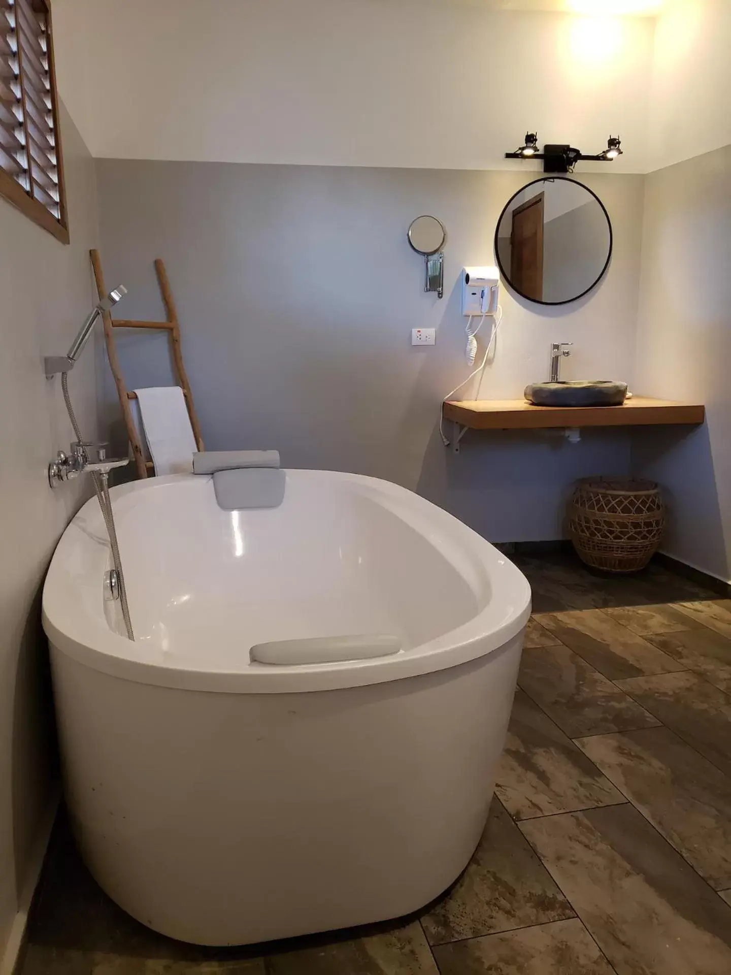 Deluxe Double Room with Bath in TAKUMA BOUTIK HOTEL Deluxe Double Room with Bath in TAKUMA BOUTIK HOTEL