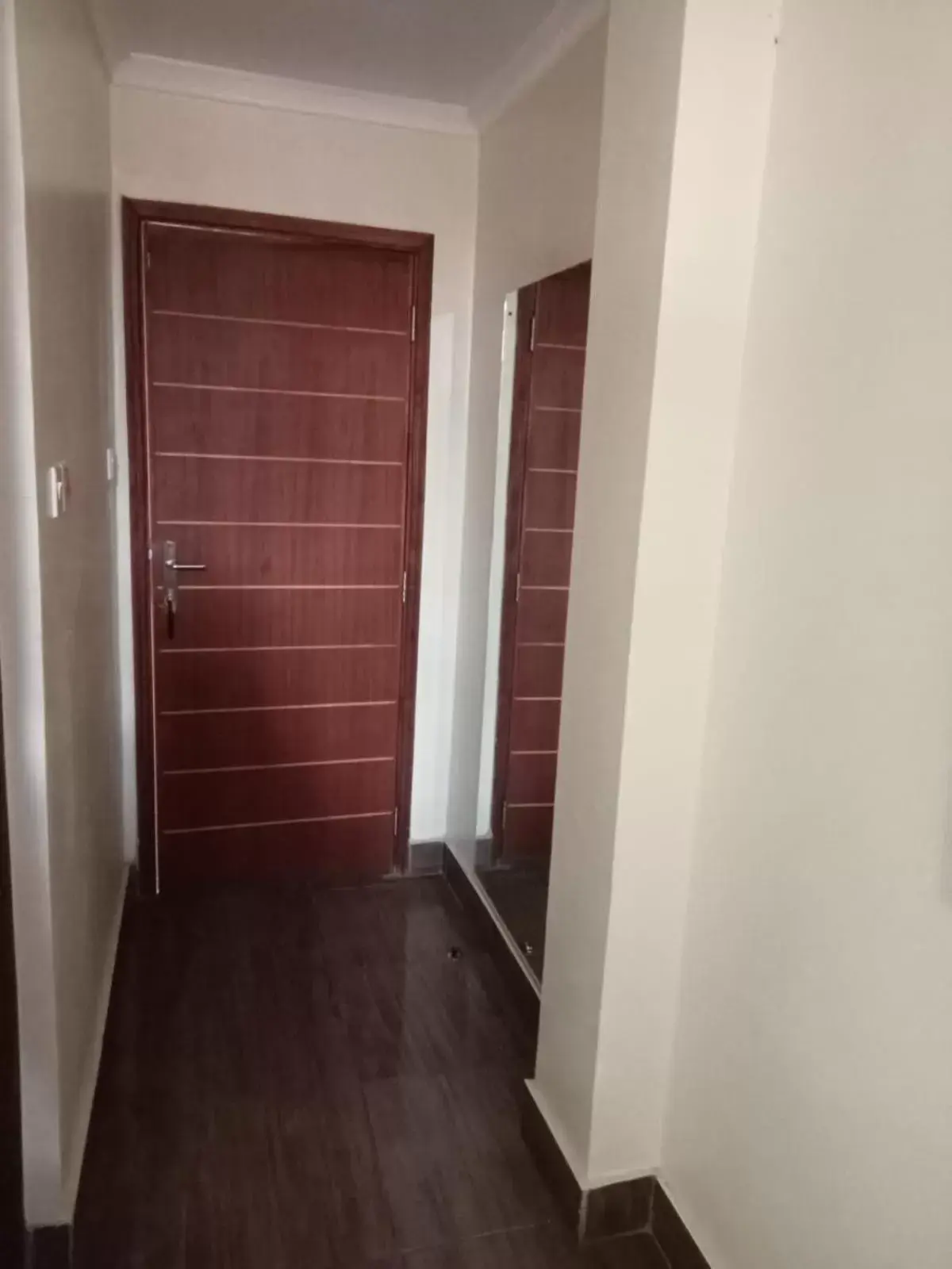 Single Room with Bath - single occupancy in Gigiri Express Hotel Single Room with Bath - single occupancy in Gigiri Express Hotel