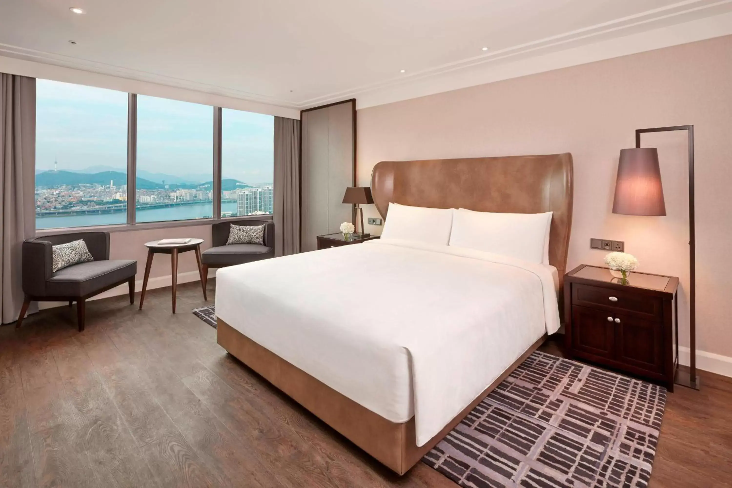 King Suite King, Executive lounge access, 1 Bedroom Suite in JW Marriott Hotel Seoul King Suite King, Executive lounge access, 1 Bedroom Suite in JW Marriott Hotel Seoul