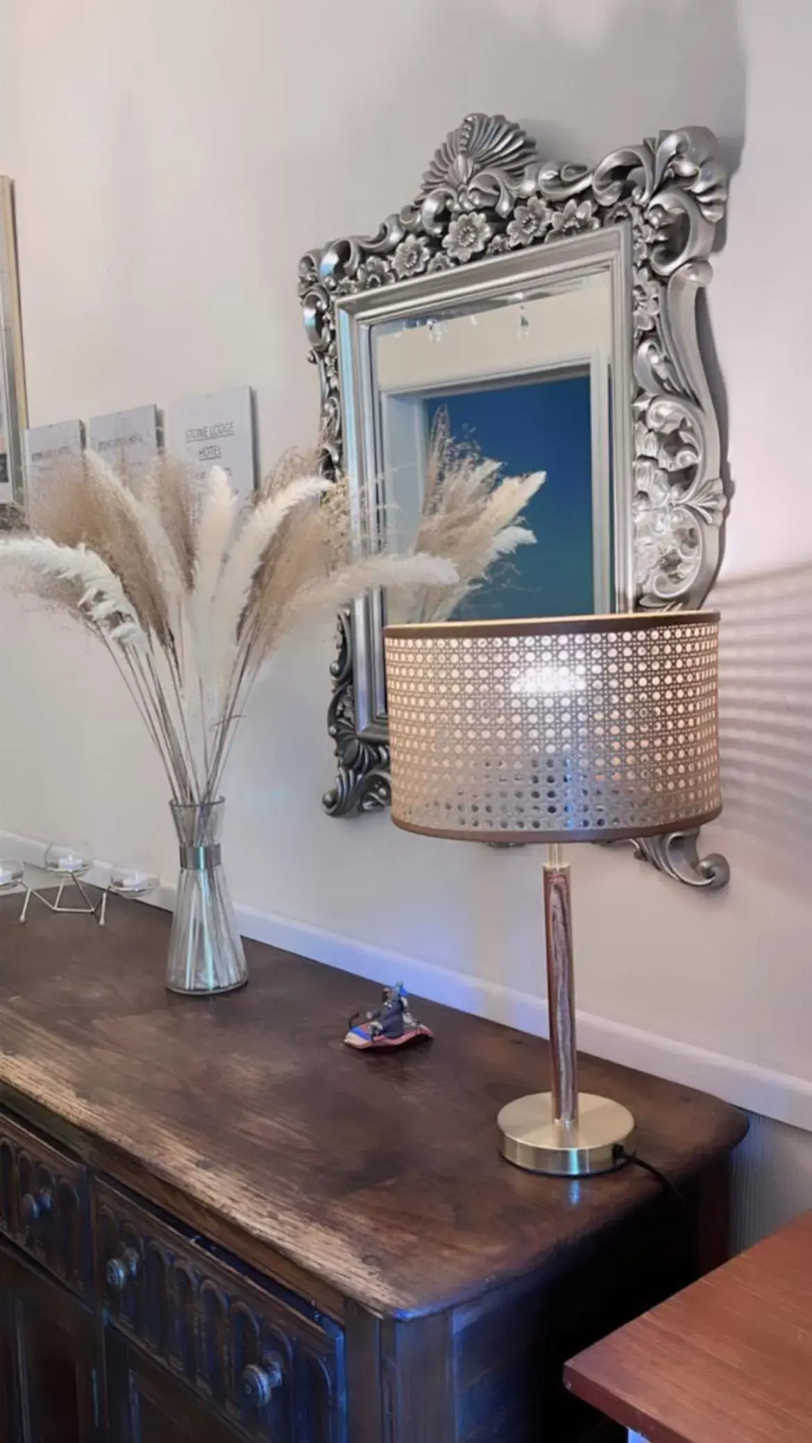 Decorative detail, TV/Entertainment Center in Stone Lodge Decorative detail, TV/Entertainment Center in Stone Lodge