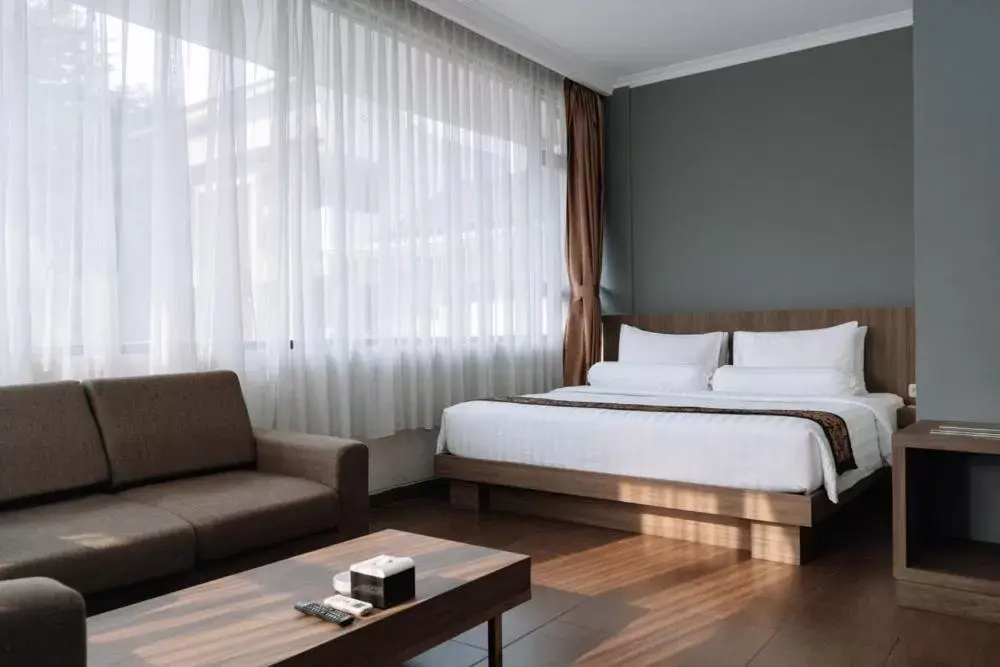 Executive Double Room - Free Mini-bar in Anugrah Hotel Sukabumi Executive Double Room - Free Mini-bar in Anugrah Hotel Sukabumi