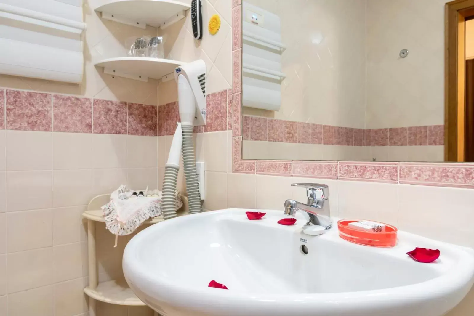 Deluxe Room in Hotel Dom Vasco Deluxe Room in Hotel Dom Vasco