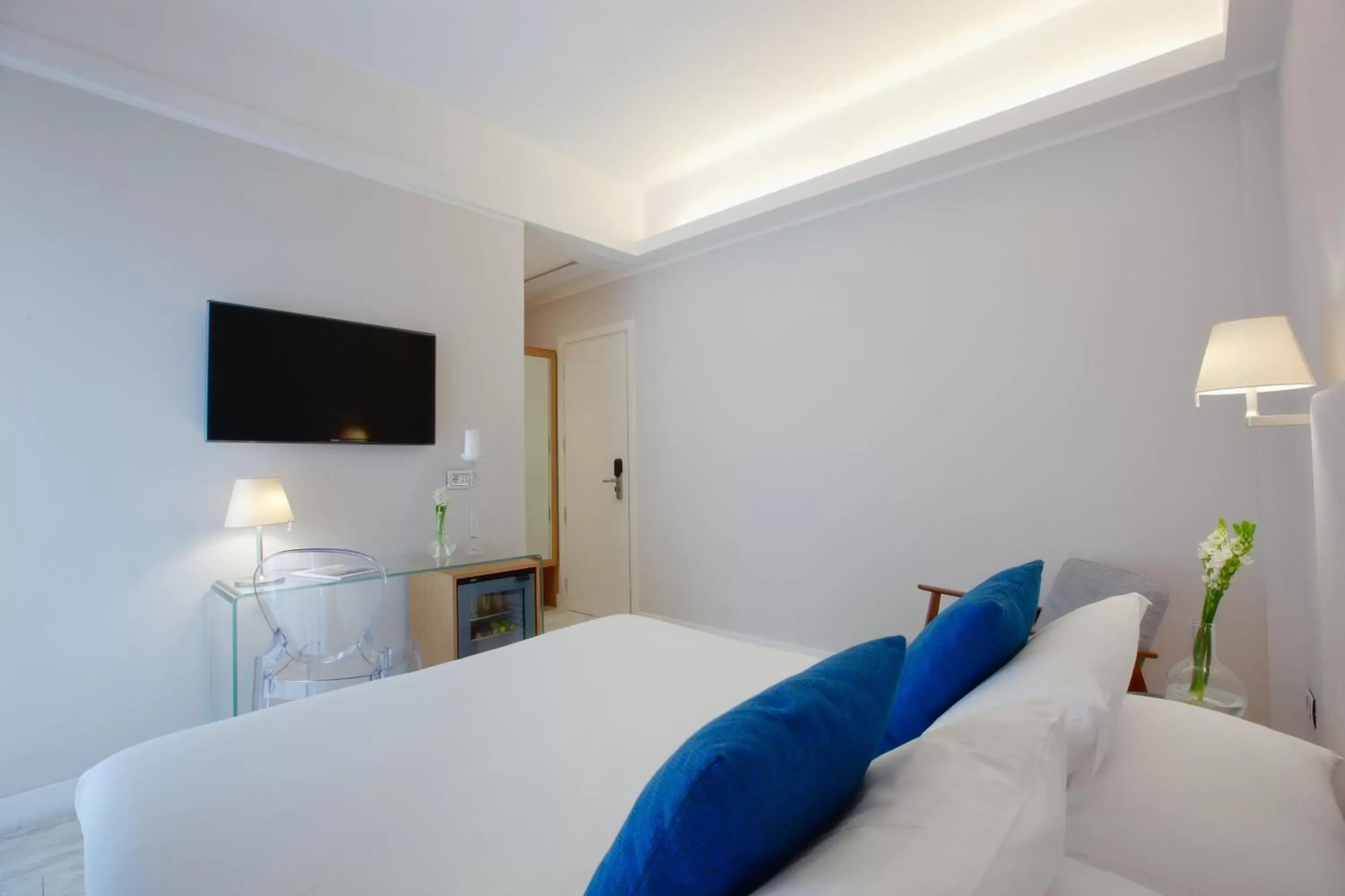 Double Room in Best Season Double Room in Best Season