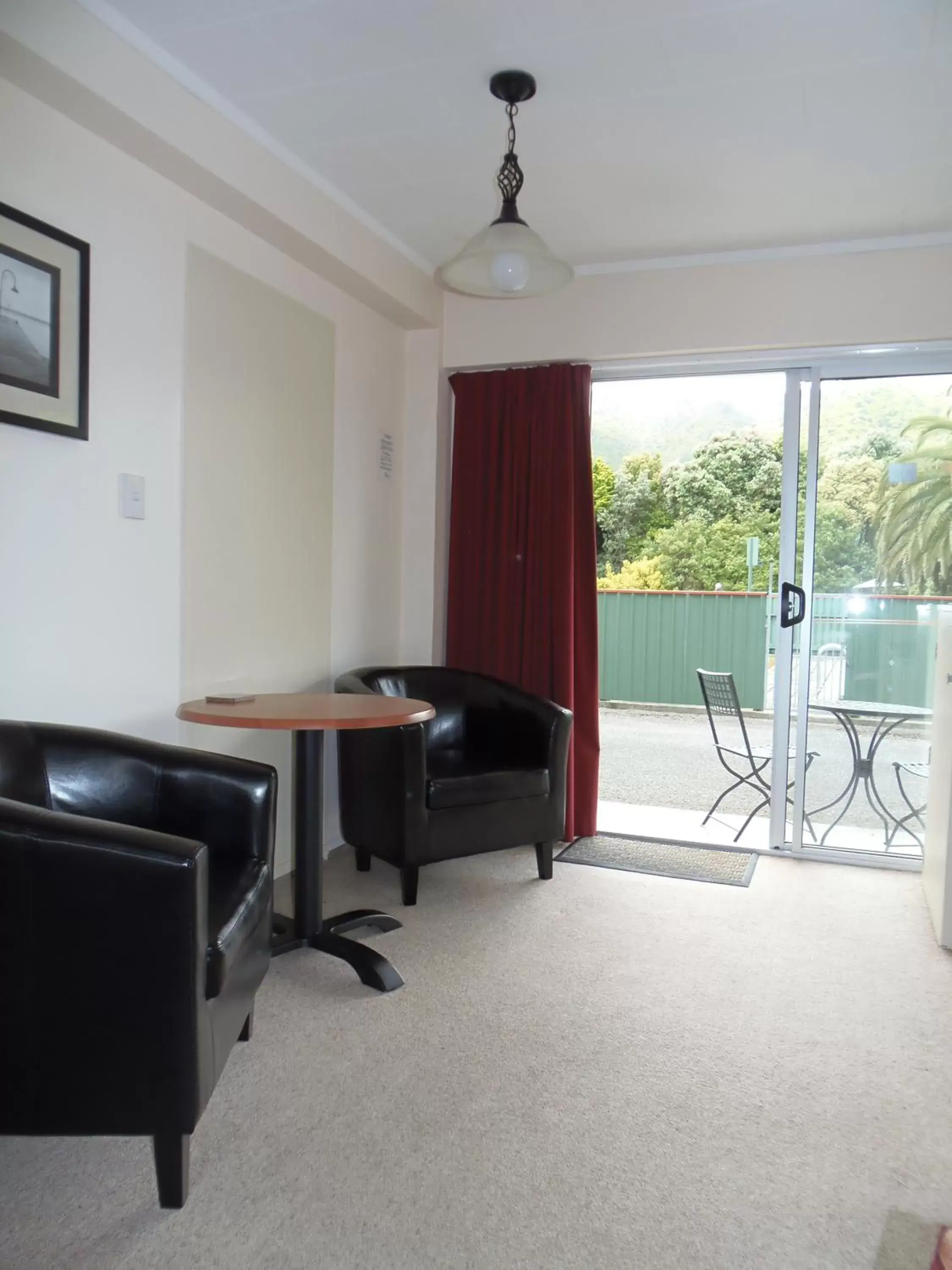 Executive Studio in Kapiti Gateway Motel Executive Studio in Kapiti Gateway Motel