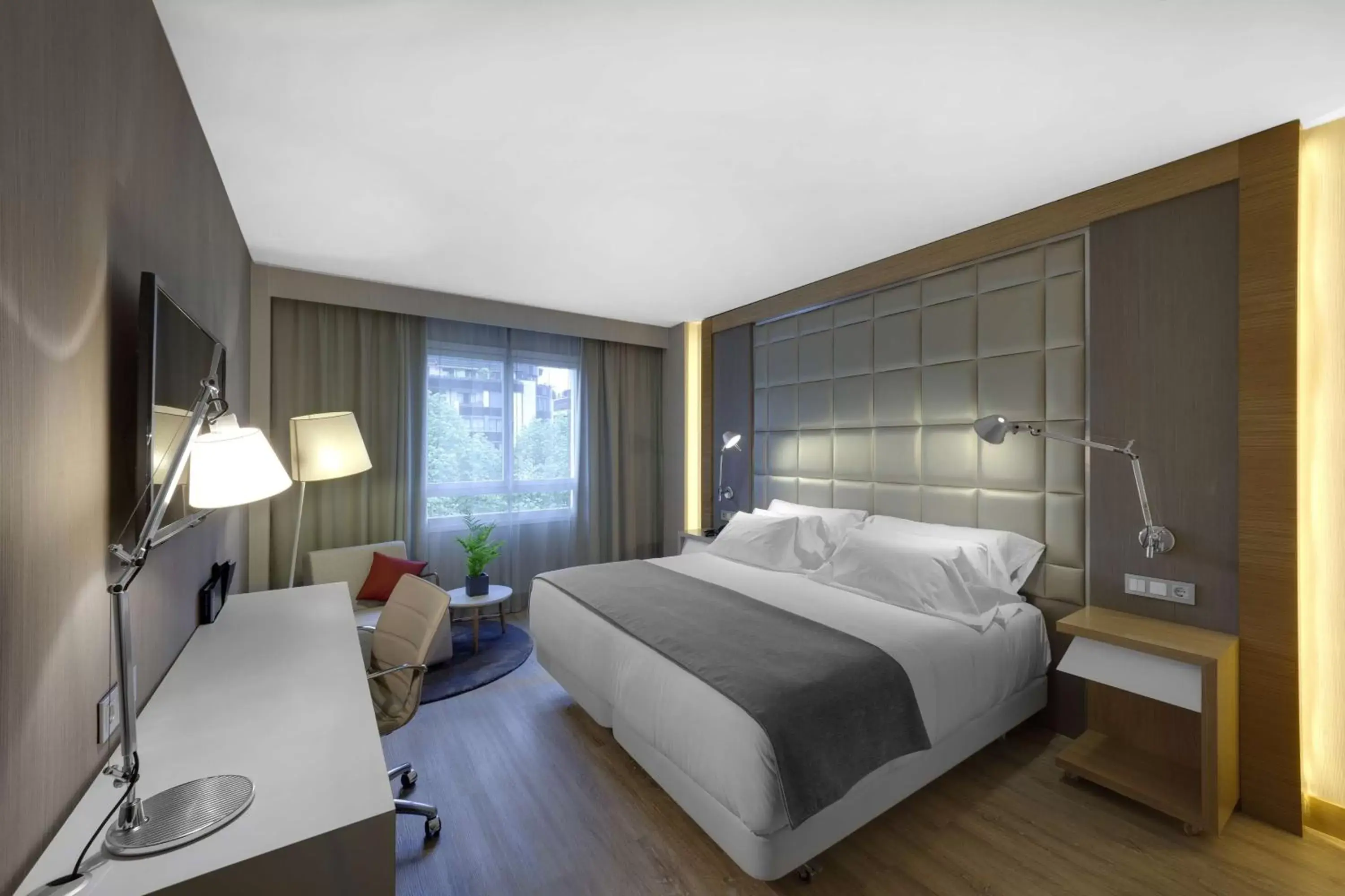 Standard Double or Twin Room in NH Collection San Sebastián Aranzazu Standard Double or Twin Room in NH Collection San Sebastián Aranzazu