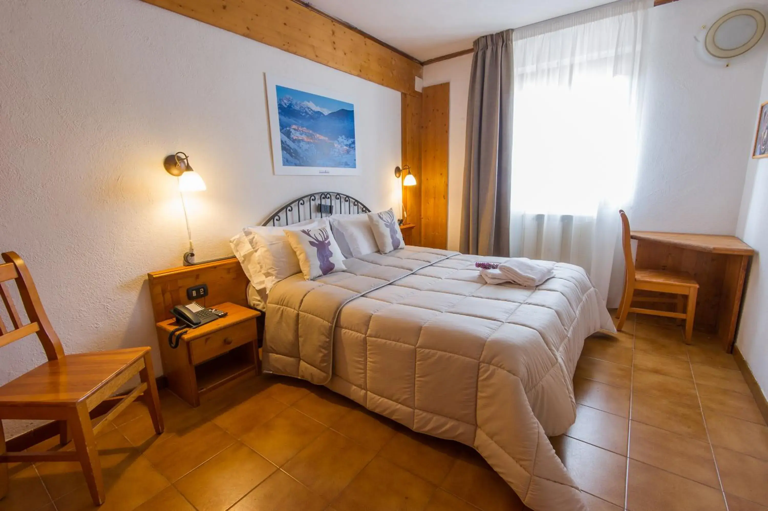 Double Room in Hotel Iris Double Room in Hotel Iris