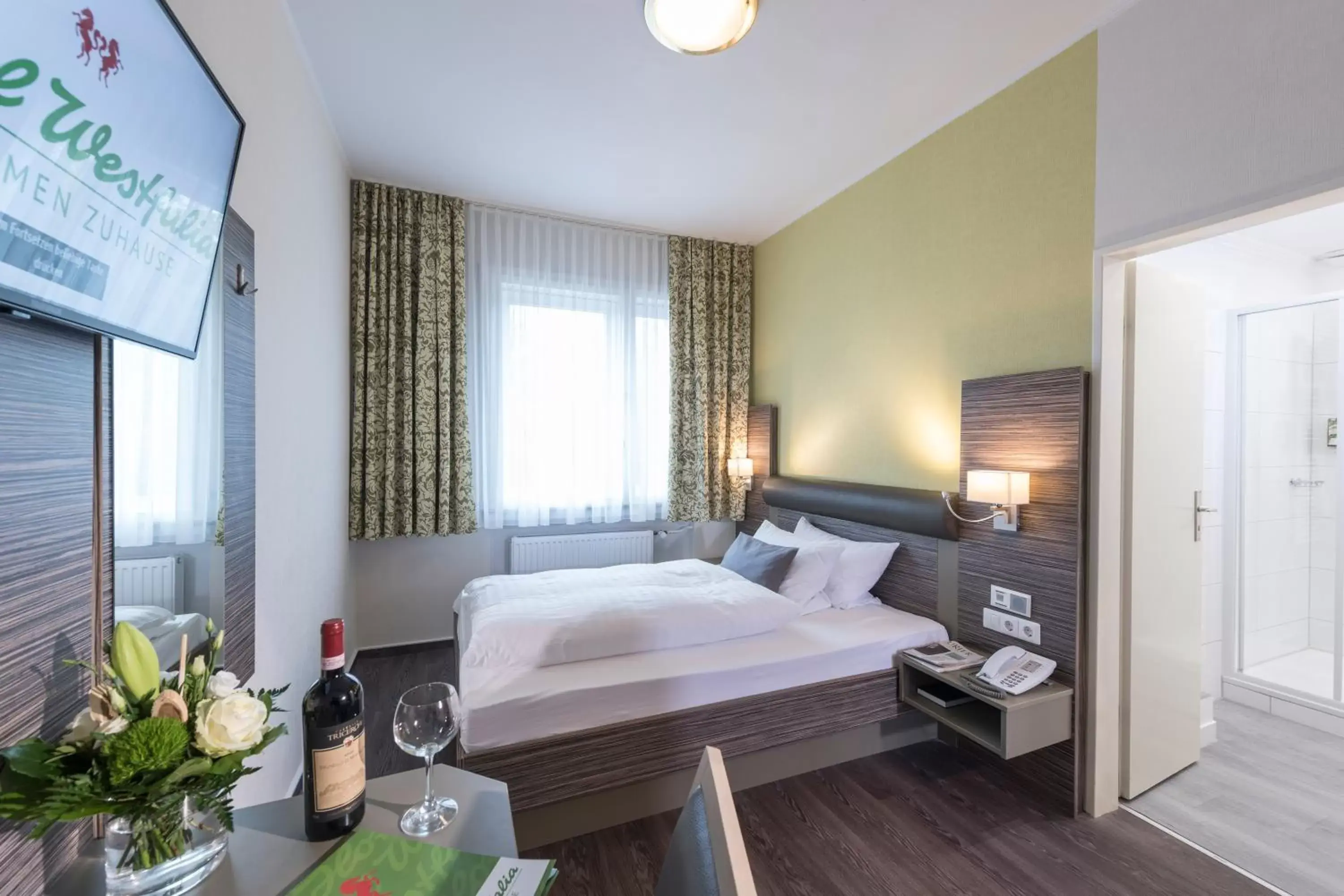 Standard Double or Twin Room in Hotel Westfalia Standard Double or Twin Room in Hotel Westfalia