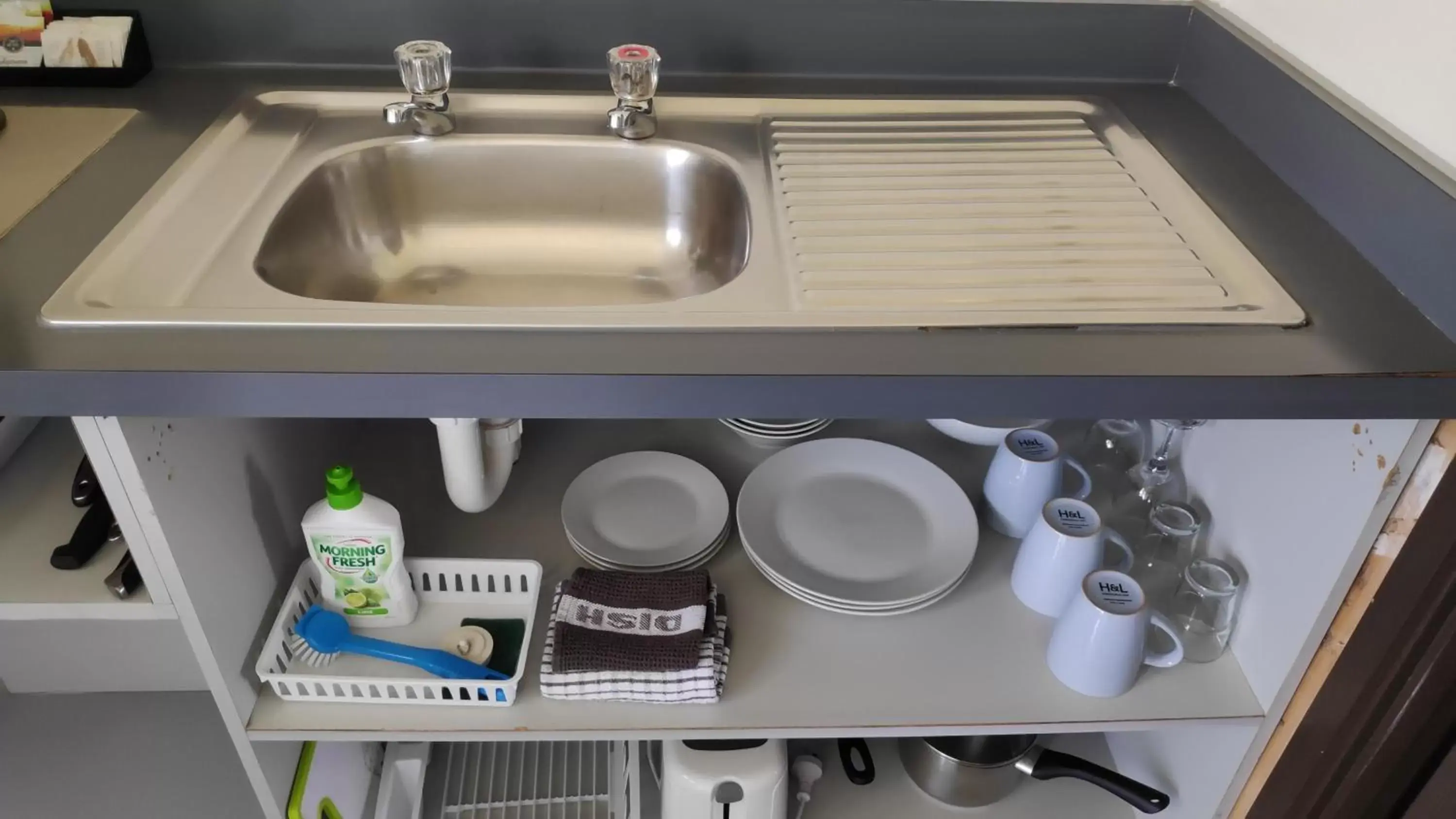 Studio with Kitchen in Drury Motor Lodge Studio with Kitchen in Drury Motor Lodge