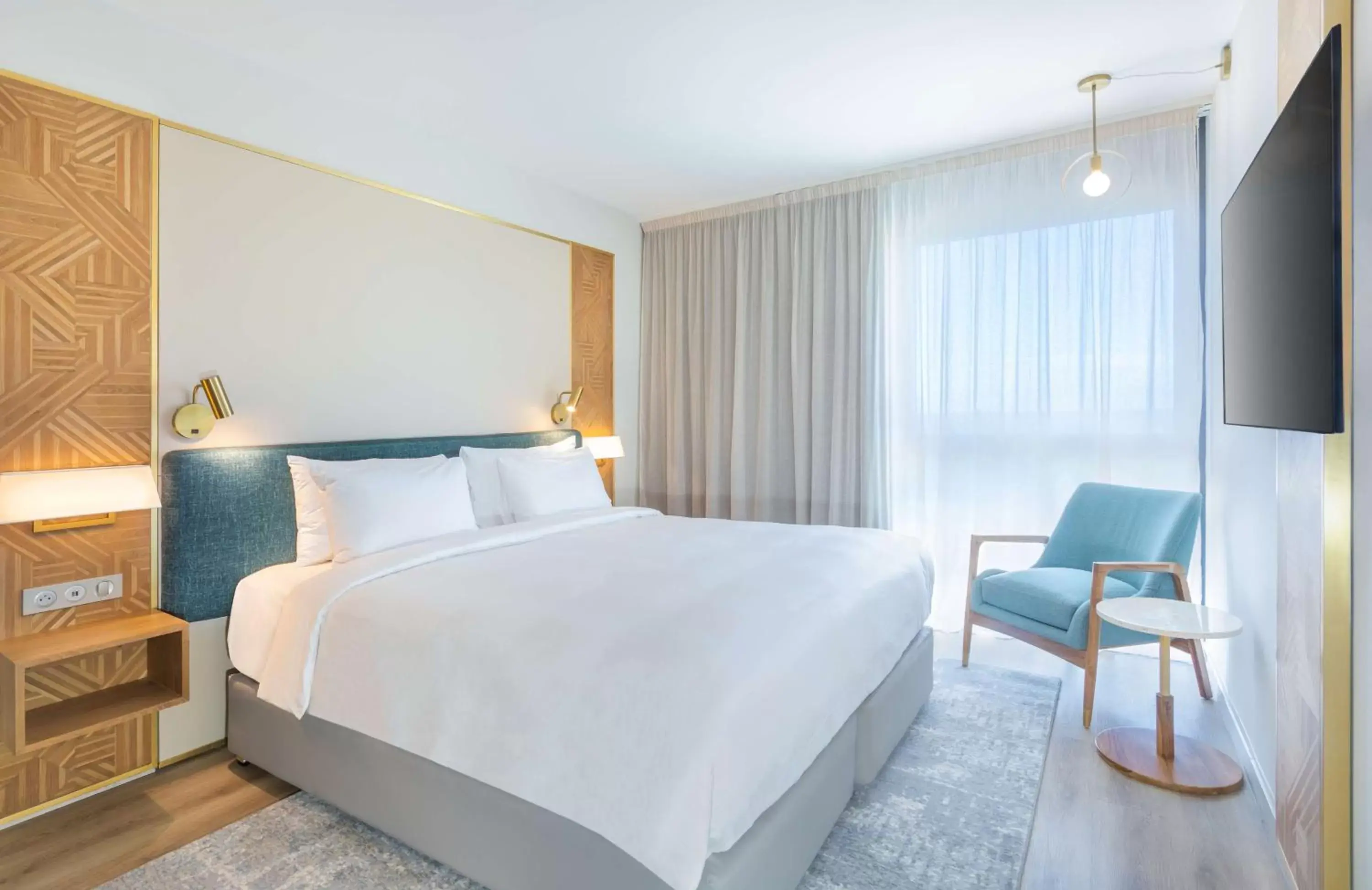 Superior Room with Ocean View in Radisson Hotel Saint Denis, La Reunion Superior Room with Ocean View in Radisson Hotel Saint Denis, La Reunion