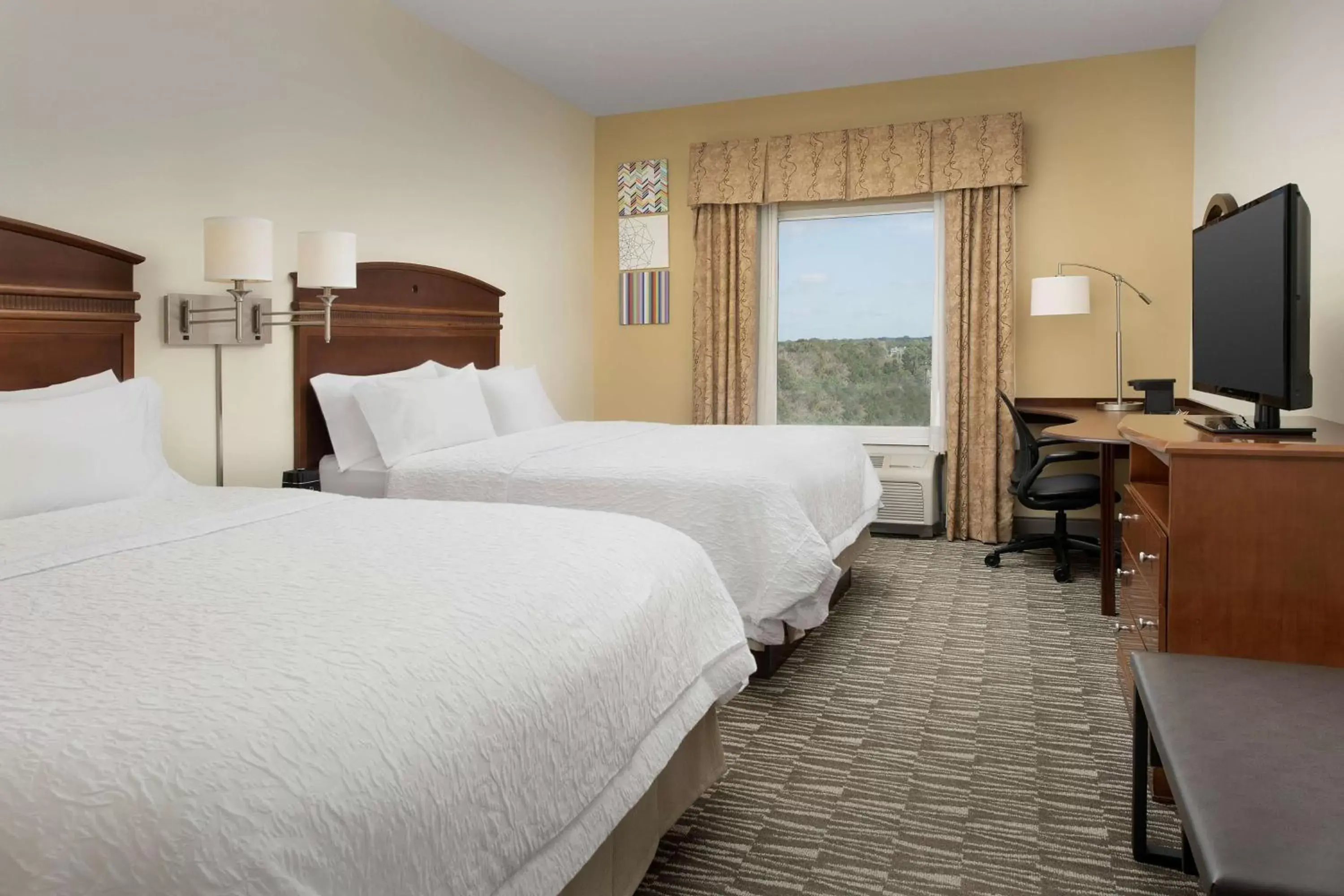 Room with Two Queen Beds - Non-Smoking in Hampton Inn & Suites Lakeland-South Polk Parkway Room with Two Queen Beds - Non-Smoking in Hampton Inn & Suites Lakeland-South Polk Parkway