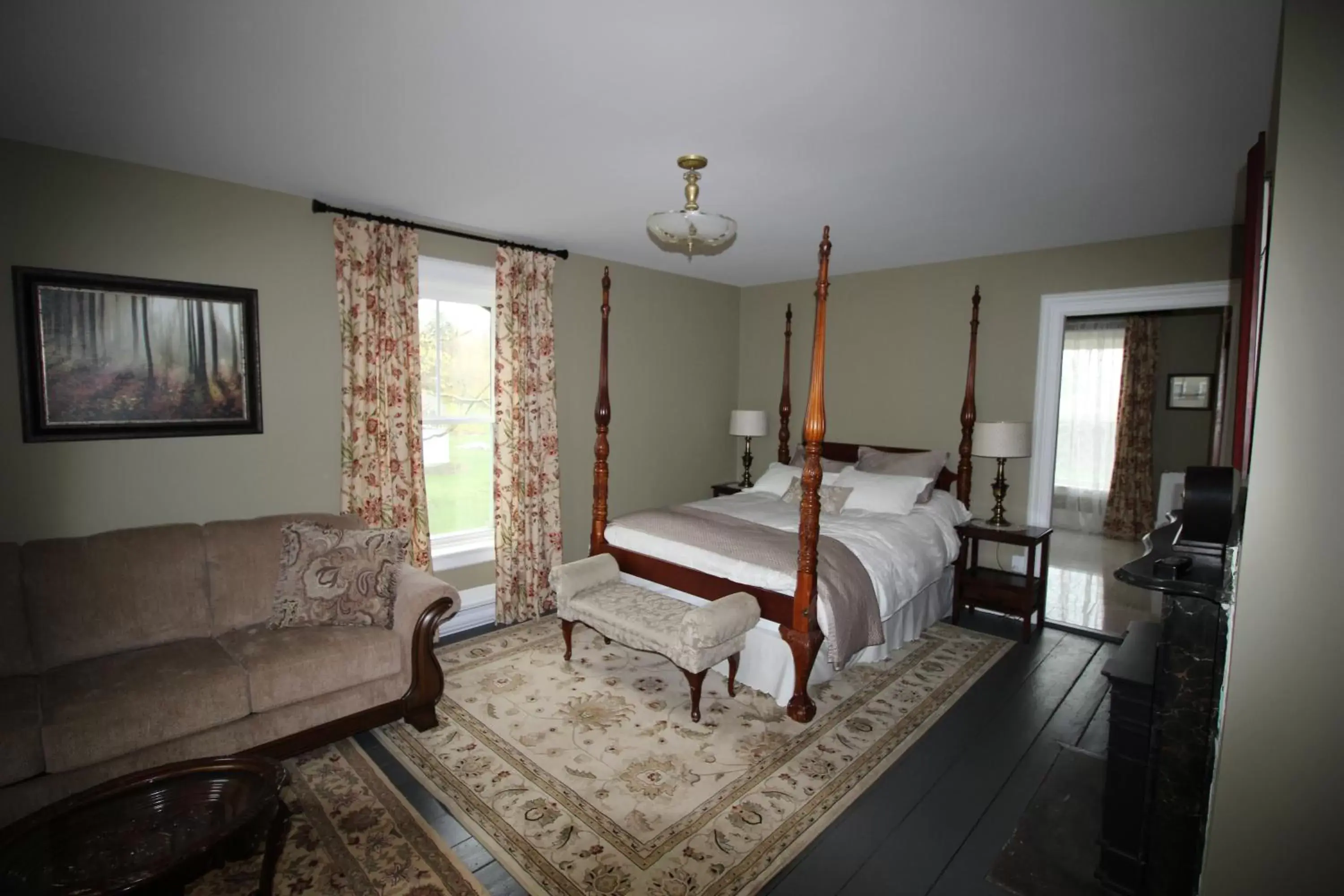 Maplehurst Manor Bed and Breakfast Maplehurst Manor Bed and Breakfast