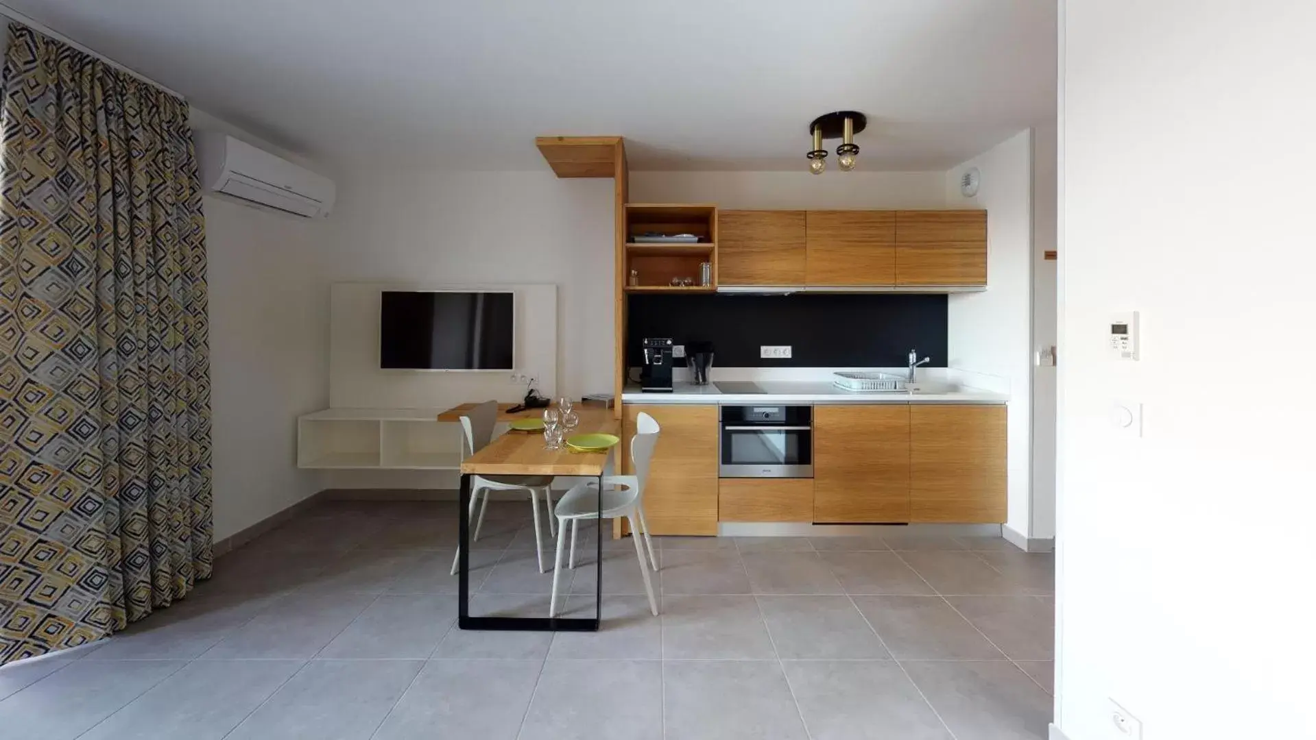 Studio with Sea View - single occupancy in hôtel résidence a torra Studio with Sea View - single occupancy in hôtel résidence a torra