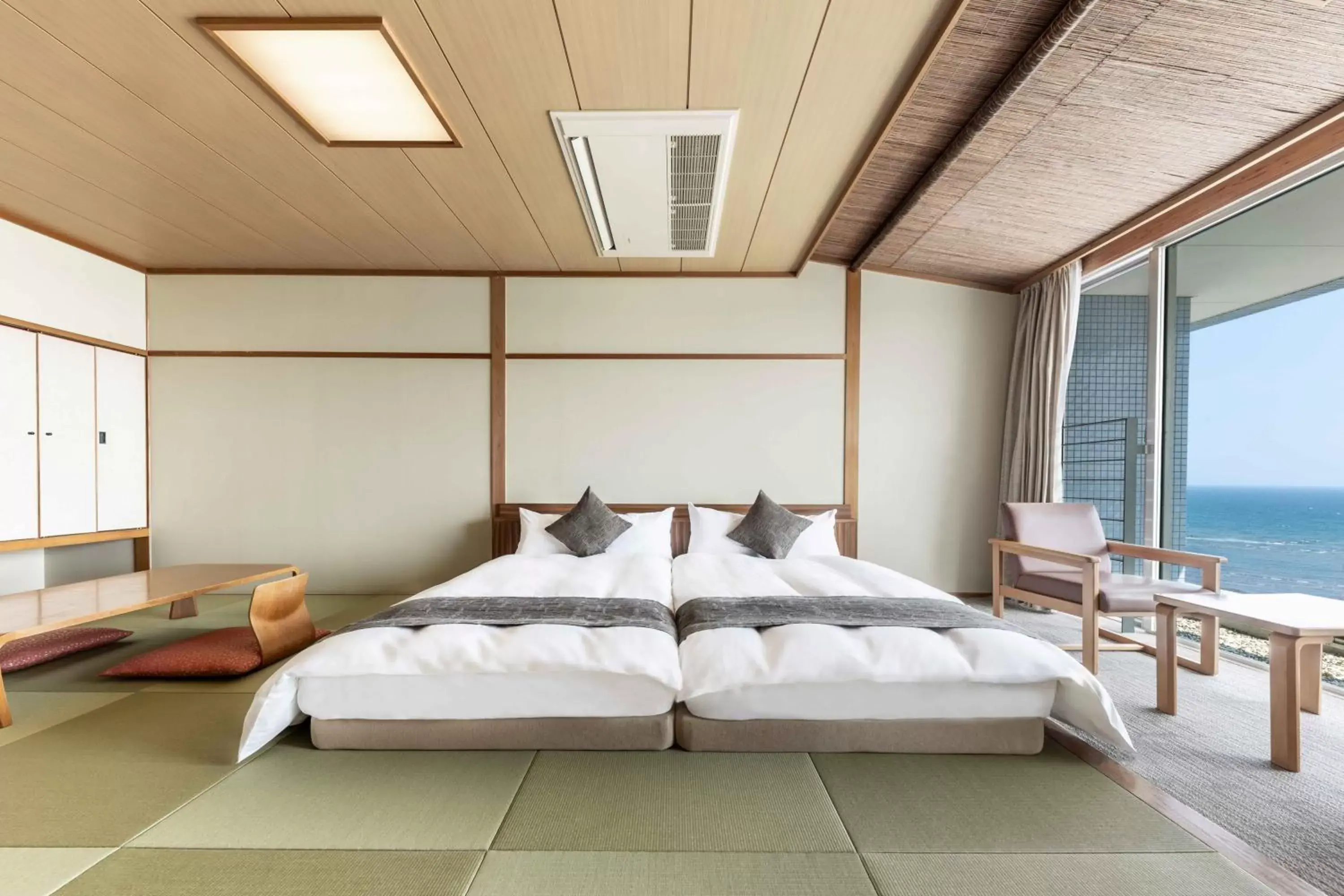 South Wing Japanese-Style Twin Room 42㎡ - single occupancy - Swimming Pool Free of Charge in Spa and Resort Hotel Solage Oita Hiji Beppuwan South Wing Japanese-Style Twin Room 42㎡ - single occupancy - Swimming Pool Free of Charge in Spa and Resort Hotel Solage Oita Hiji Beppuwan