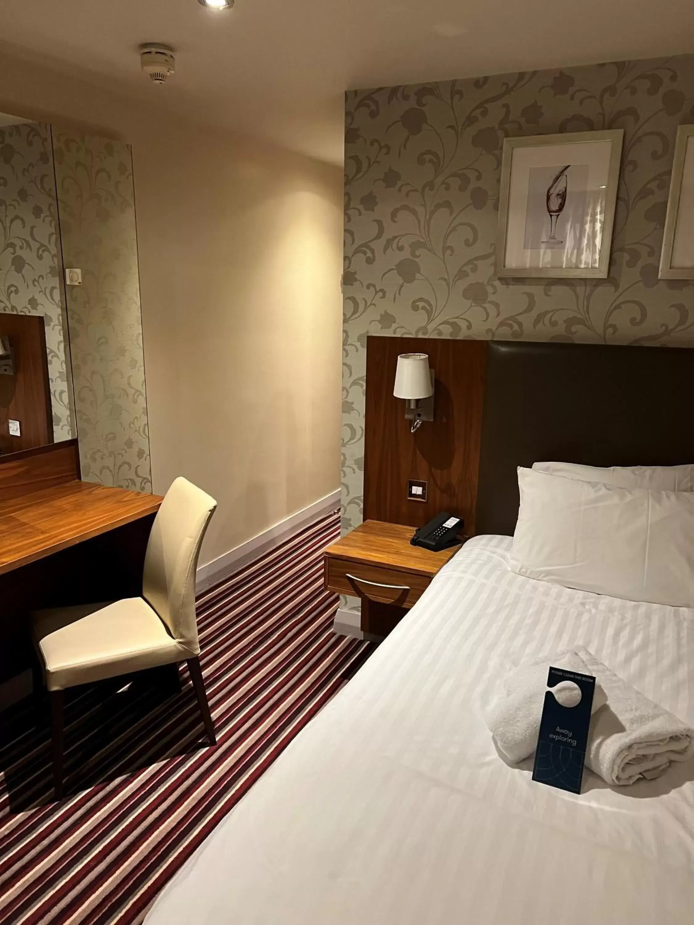 Standard Single Room in Gloucester Robinswood Hotel, BW Signature Collection Standard Single Room in Gloucester Robinswood Hotel, BW Signature Collection