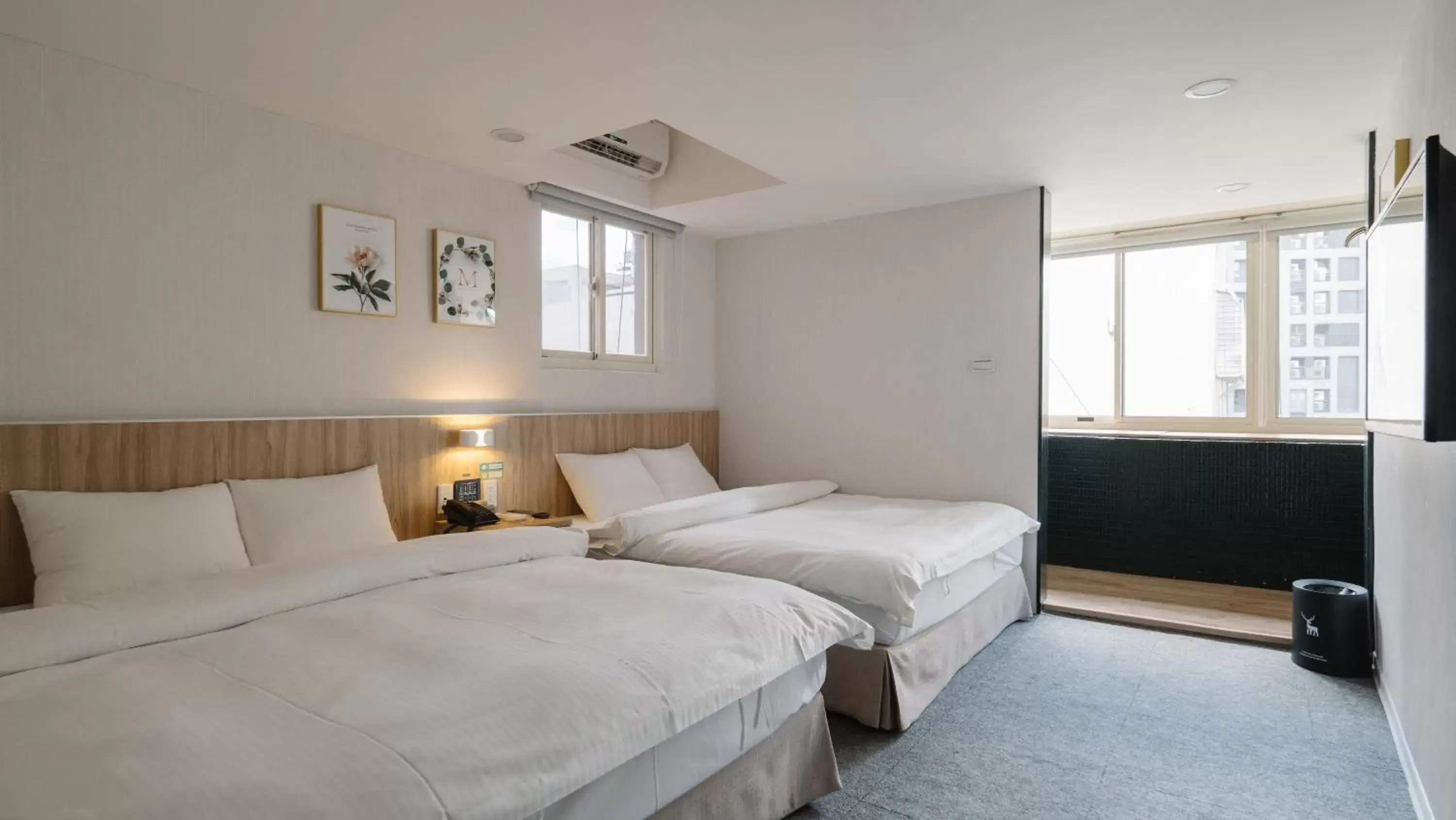 Twin Room with View in Hotel attic Twin Room with View in Hotel attic