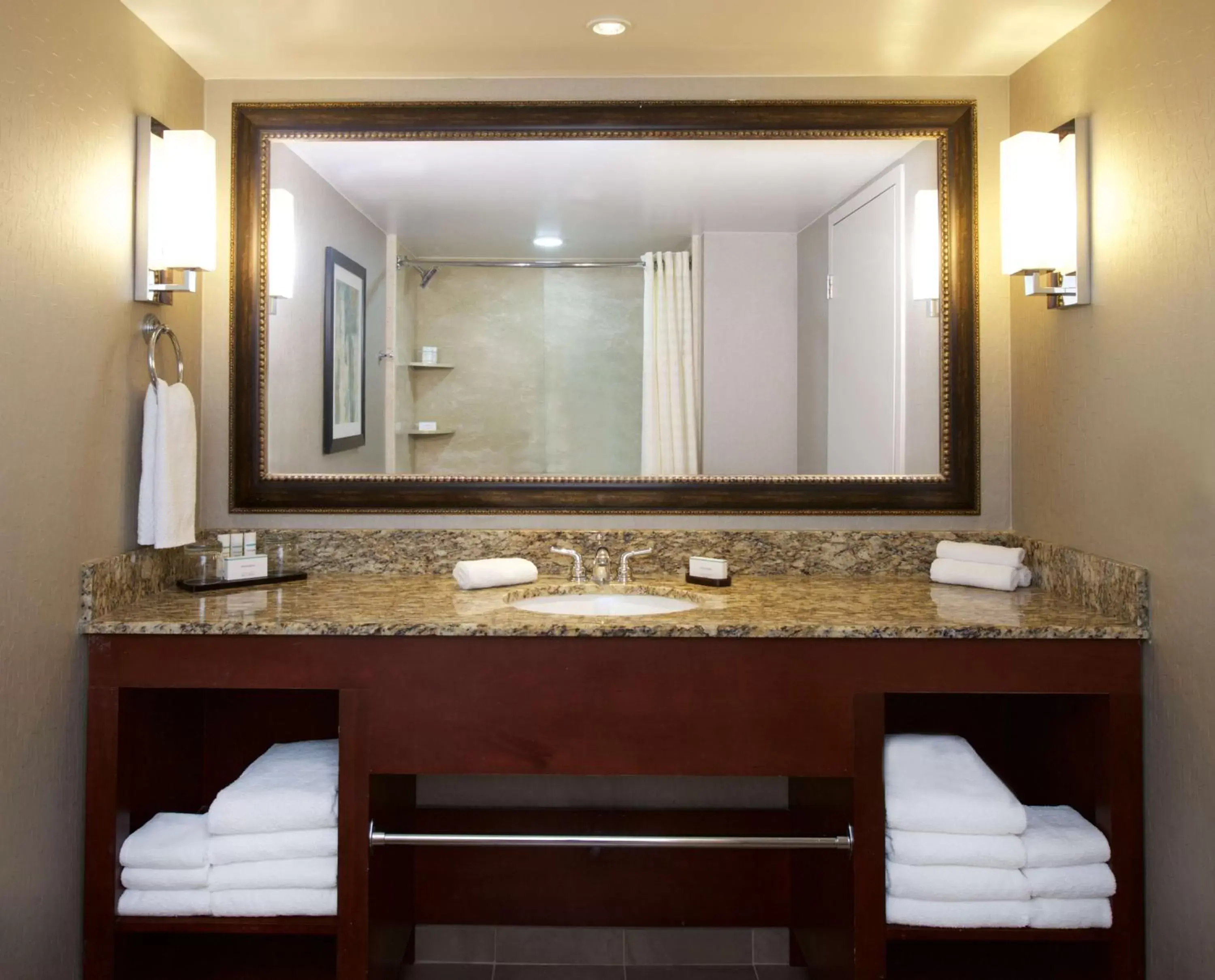 Suite with Two Double Beds - Mobility and Hearing Access/Non-Smoking in Embassy Suites by Hilton Portland Tigard Suite with Two Double Beds - Mobility and Hearing Access/Non-Smoking in Embassy Suites by Hilton Portland Tigard