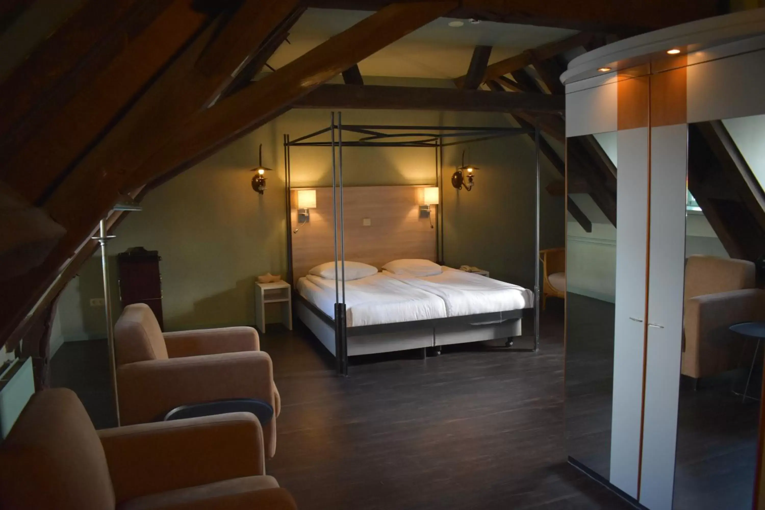 Luxury Double Room in Fletcher Hotel-Restaurant Kasteel Erenstein Luxury Double Room in Fletcher Hotel-Restaurant Kasteel Erenstein