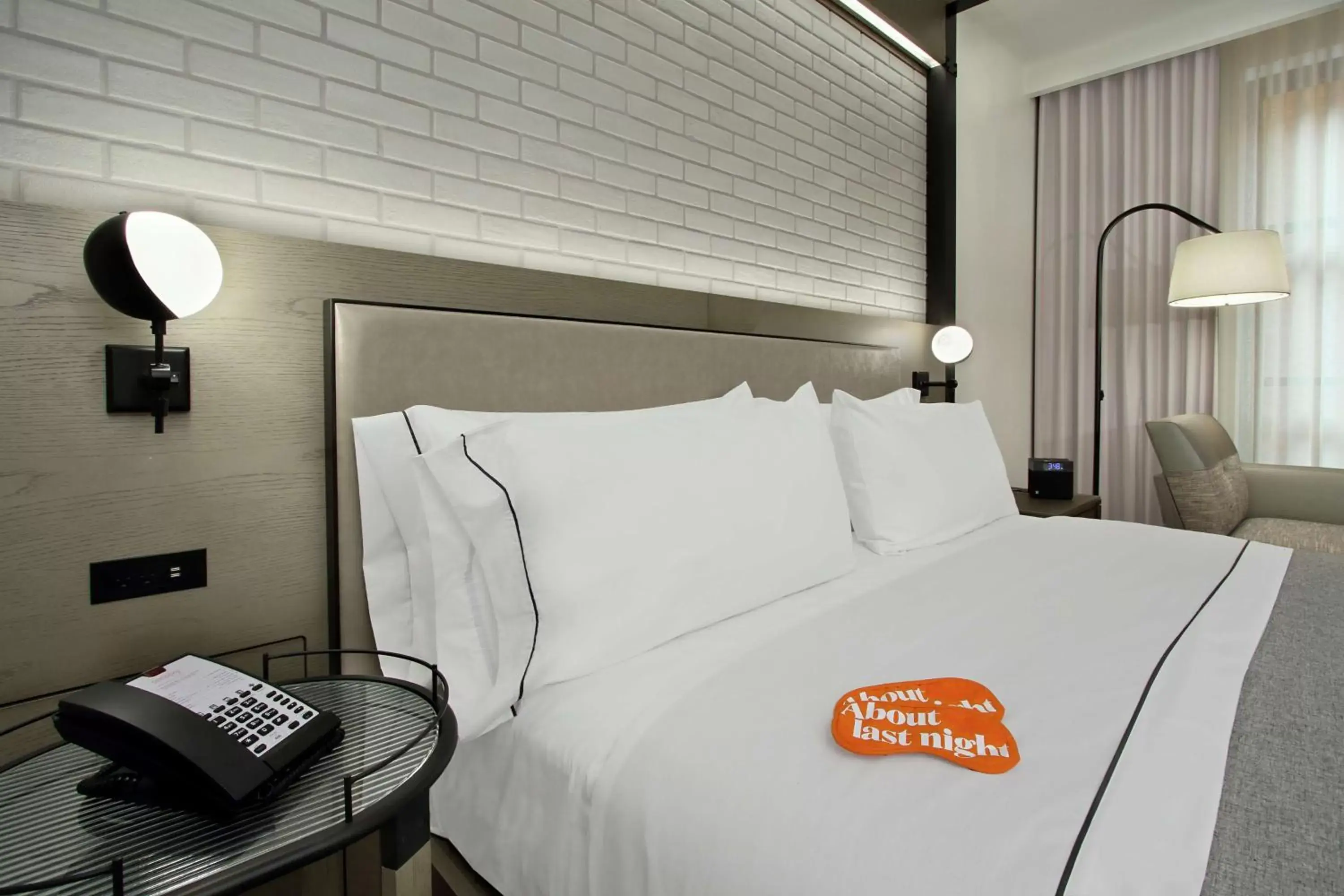 One-Bedroom King Suite in Canopy By Hilton Columbus Downtown Short North One-Bedroom King Suite in Canopy By Hilton Columbus Downtown Short North