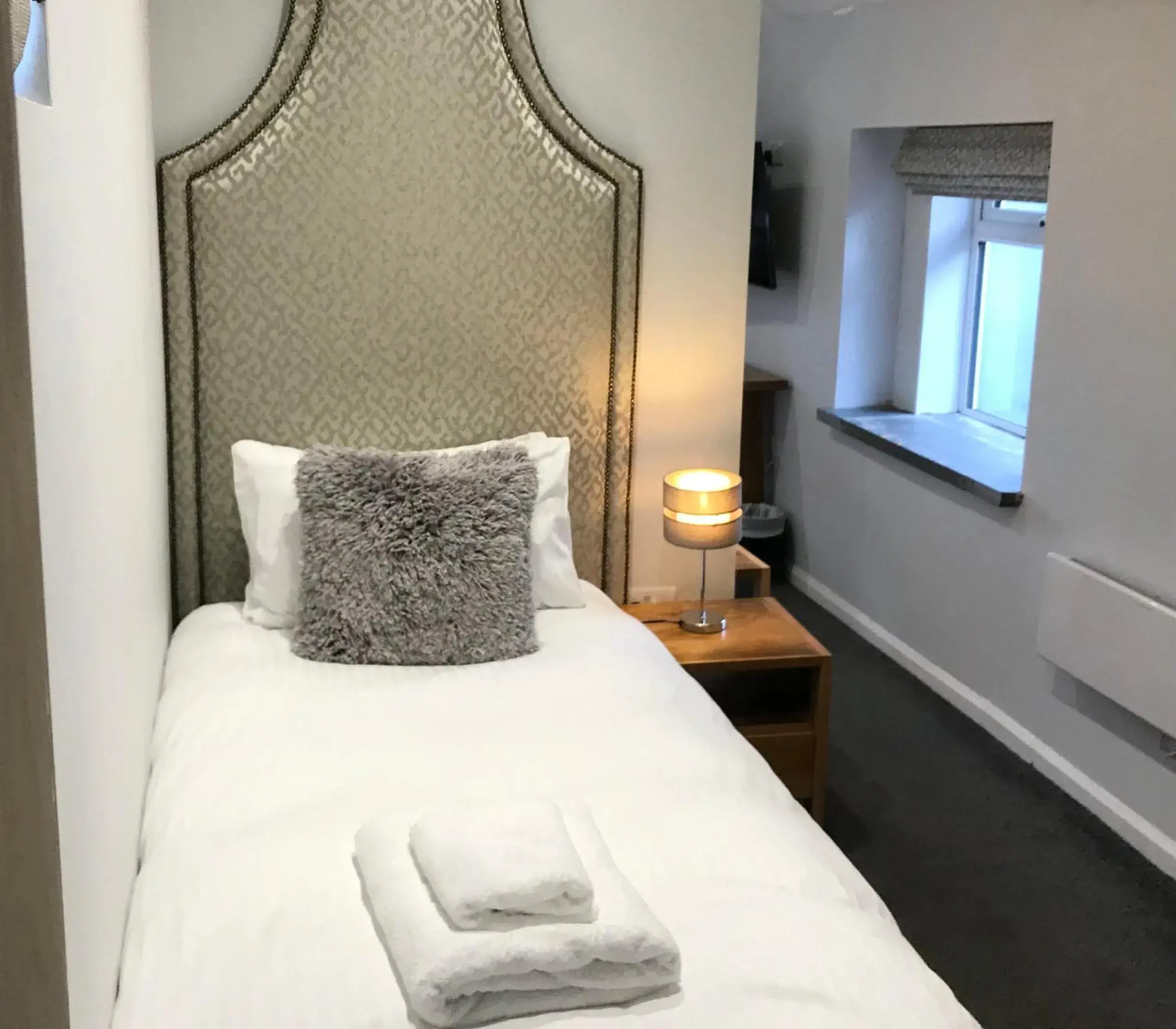 Budget Twin Room - Pet Friendly in Welbeck Manor and Golf Budget Twin Room - Pet Friendly in Welbeck Manor and Golf