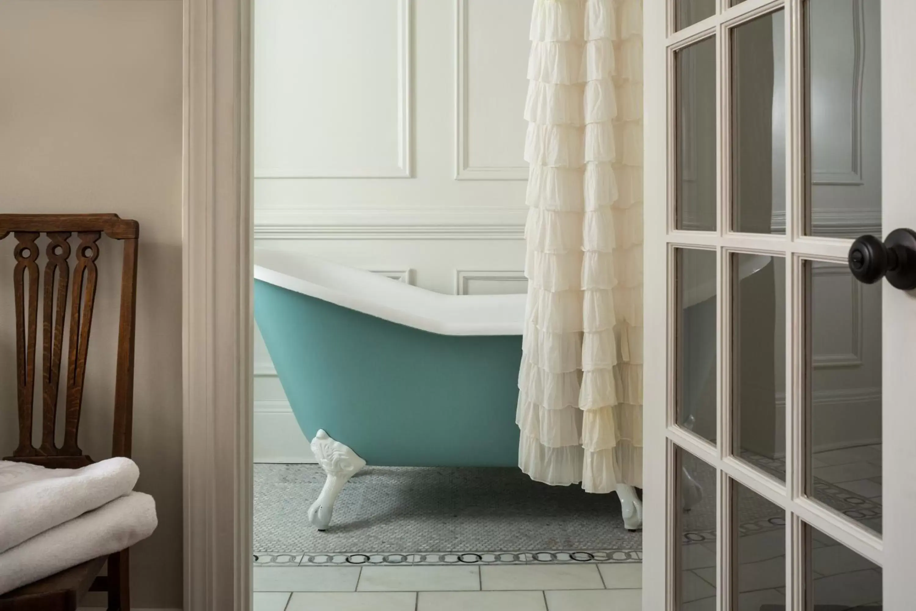 Suite in The Twelve Oaks Bed & Breakfast Suite in The Twelve Oaks Bed & Breakfast