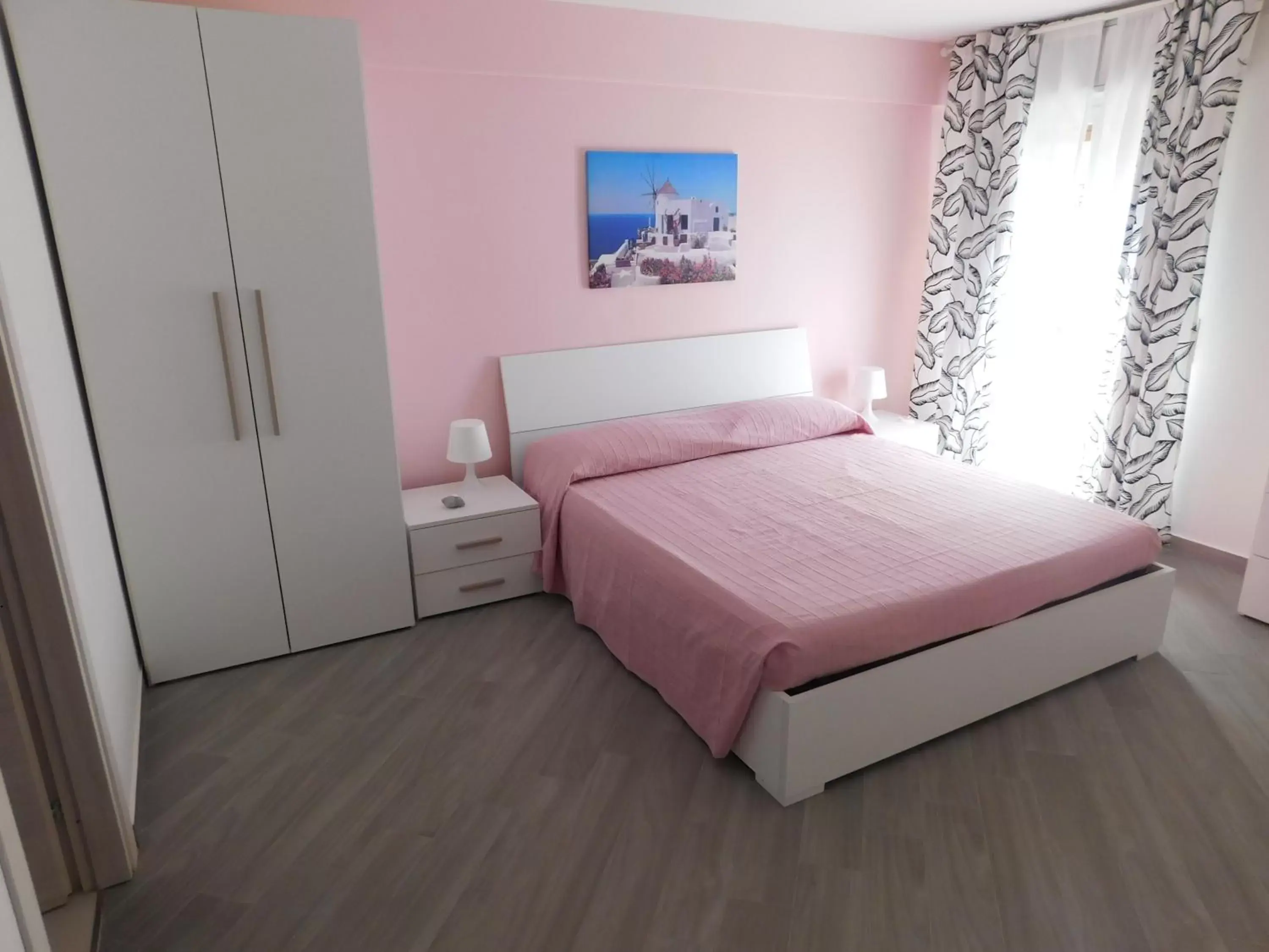 Deluxe Double Room with Balcony in Palazzo dei Vespri Deluxe Double Room with Balcony in Palazzo dei Vespri