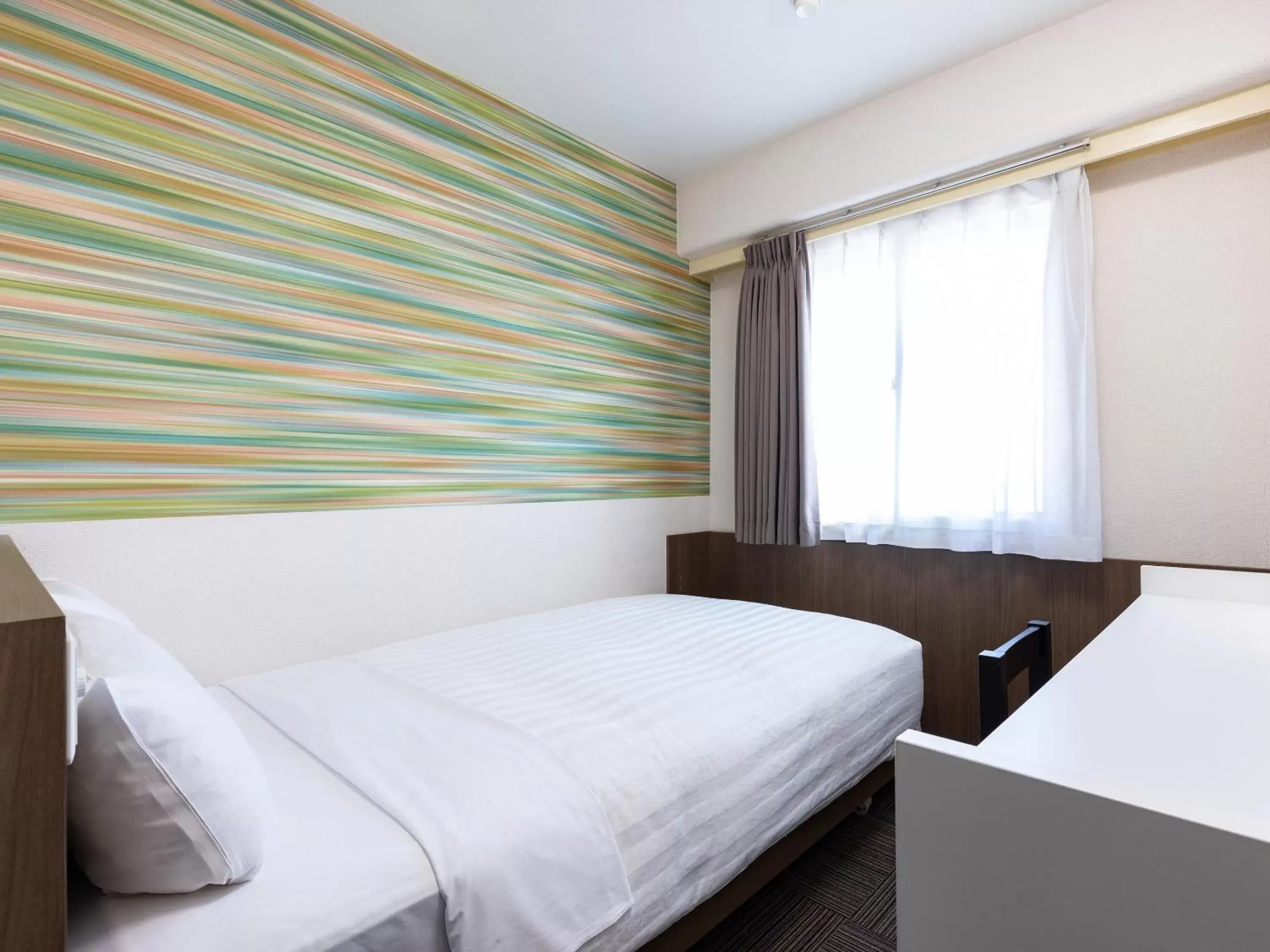 Double Room with Small Double Bed - single occupancy - Smoking in KOKO STAY Shimonoseki - formerly Hotel Wing International Shimonoseki Double Room with Small Double Bed - single occupancy - Smoking in KOKO STAY Shimonoseki - formerly Hotel Wing International Shimonoseki