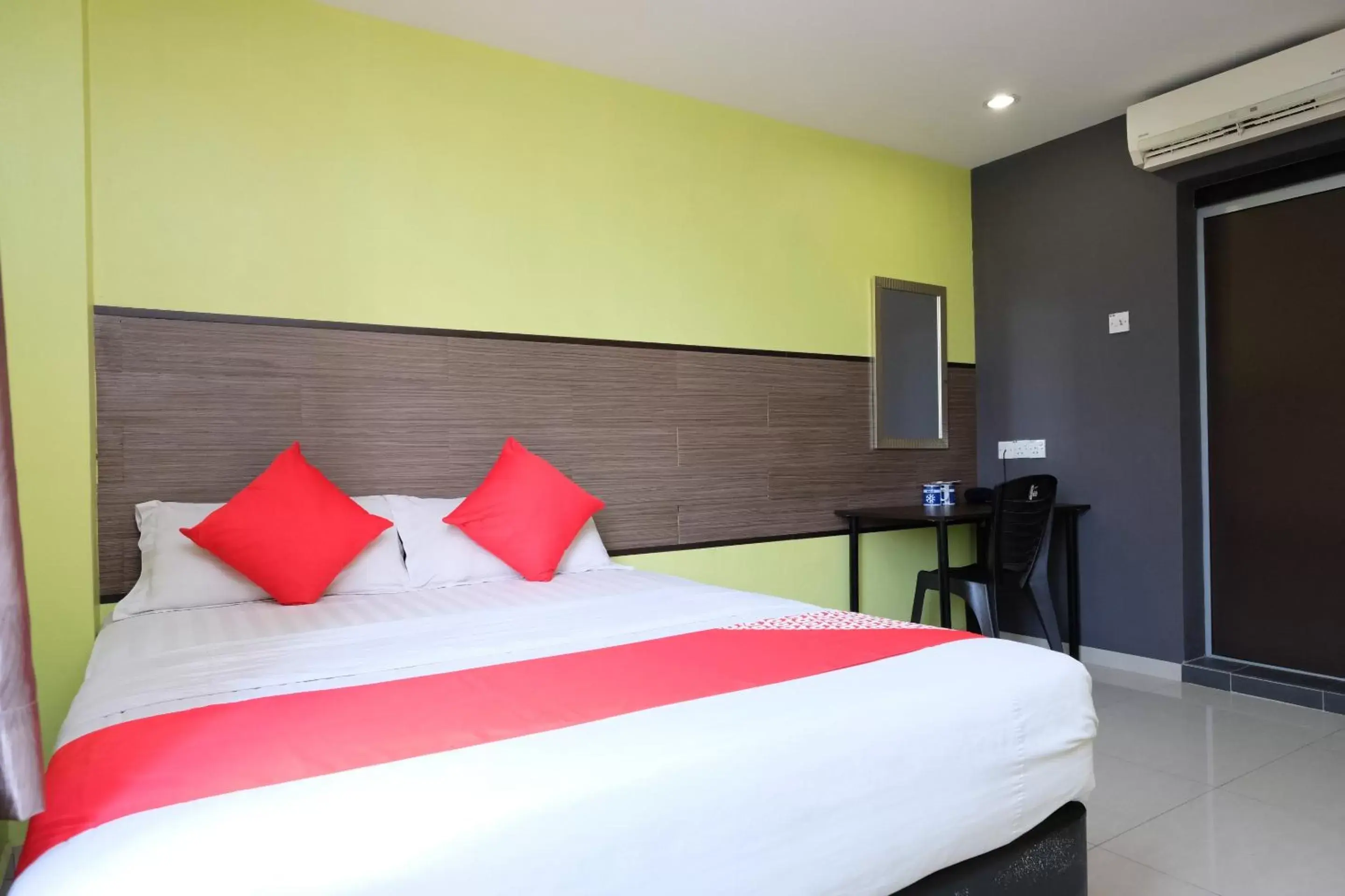 Deluxe Double Room in Hotel De' Tees, Masai Utama Deluxe Double Room in Hotel De' Tees, Masai Utama